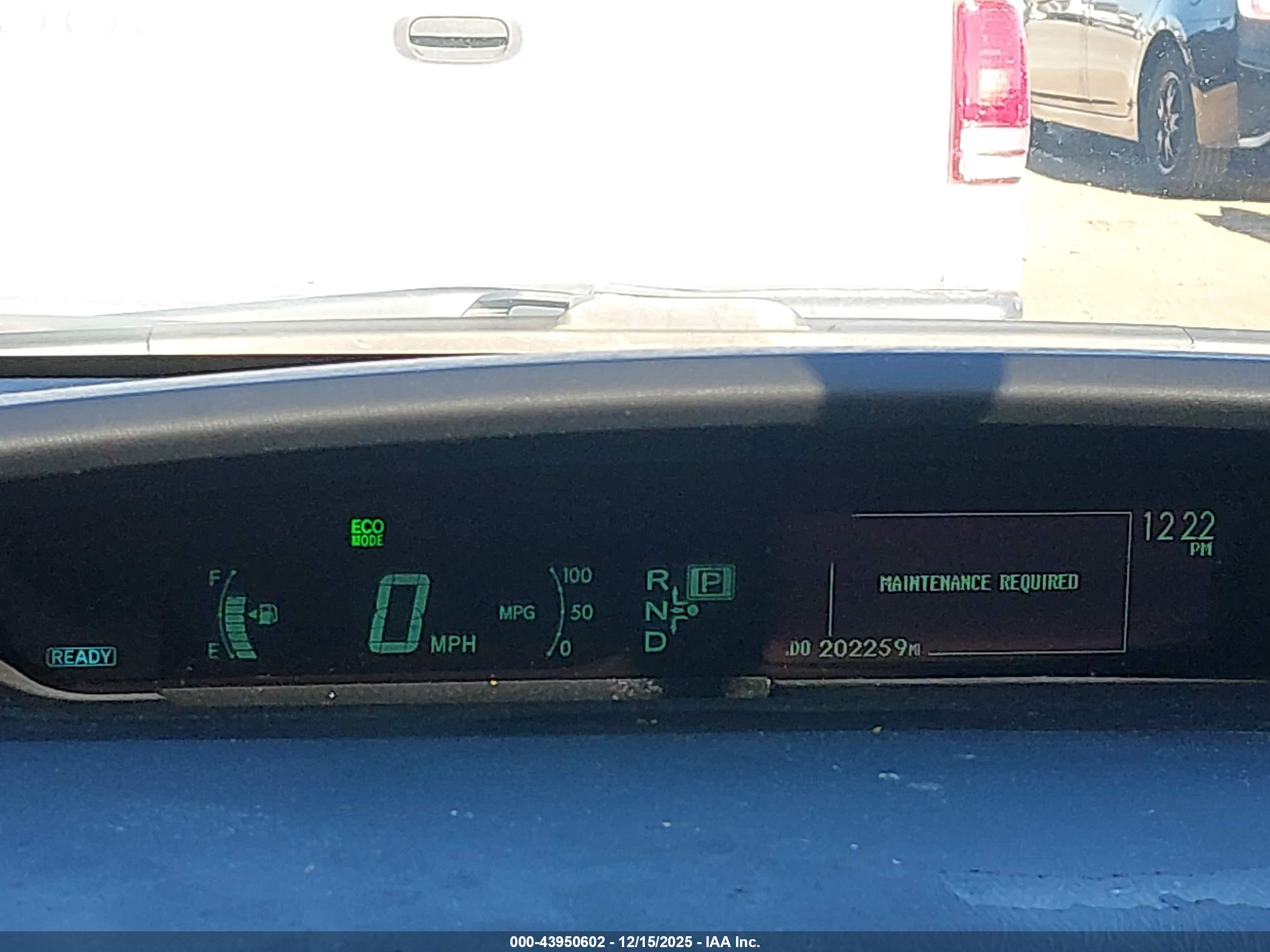 TOYOTA PRIUS image 7