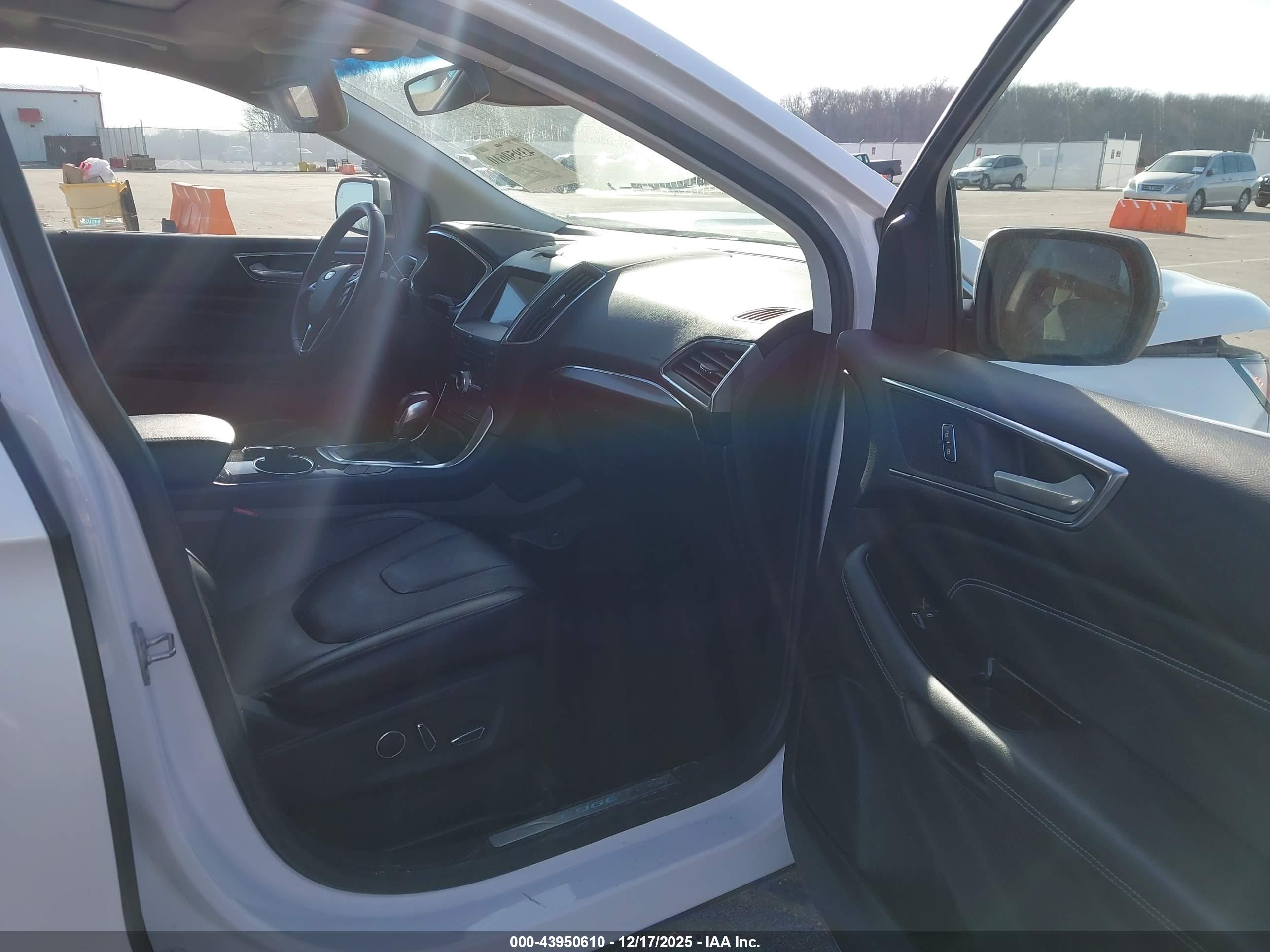 FORD EDGE image 5