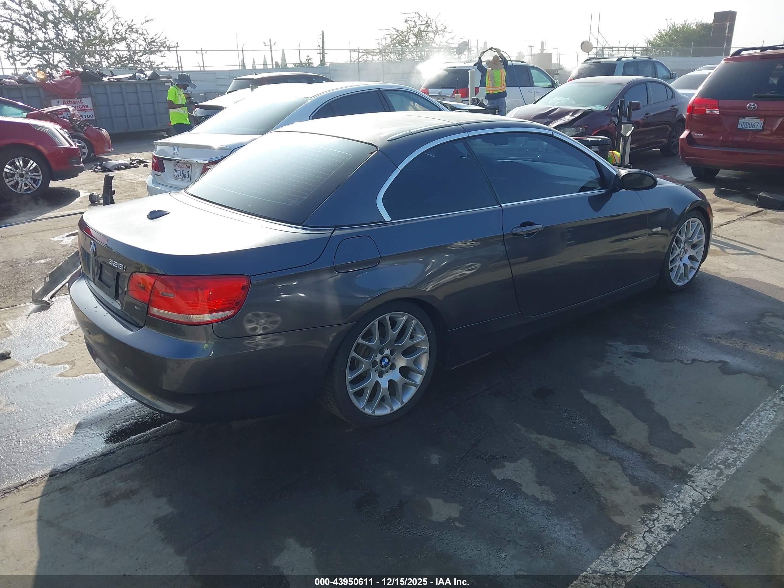 BMW 328I image 4