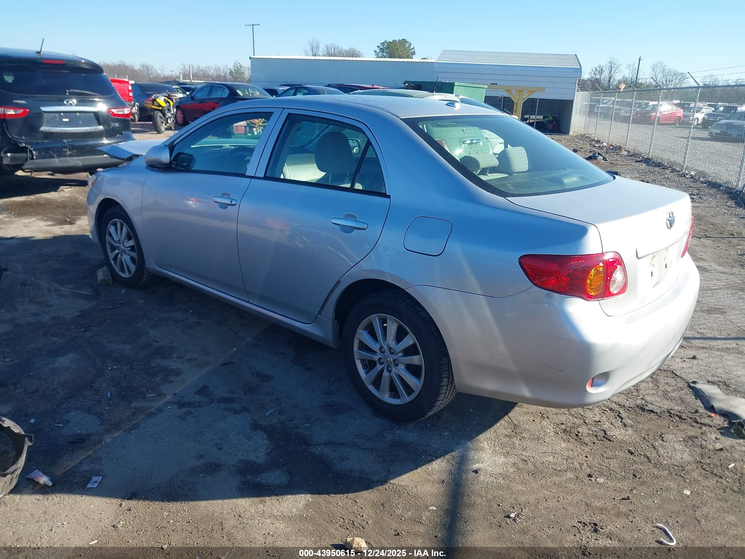 TOYOTA COROLLA image 3