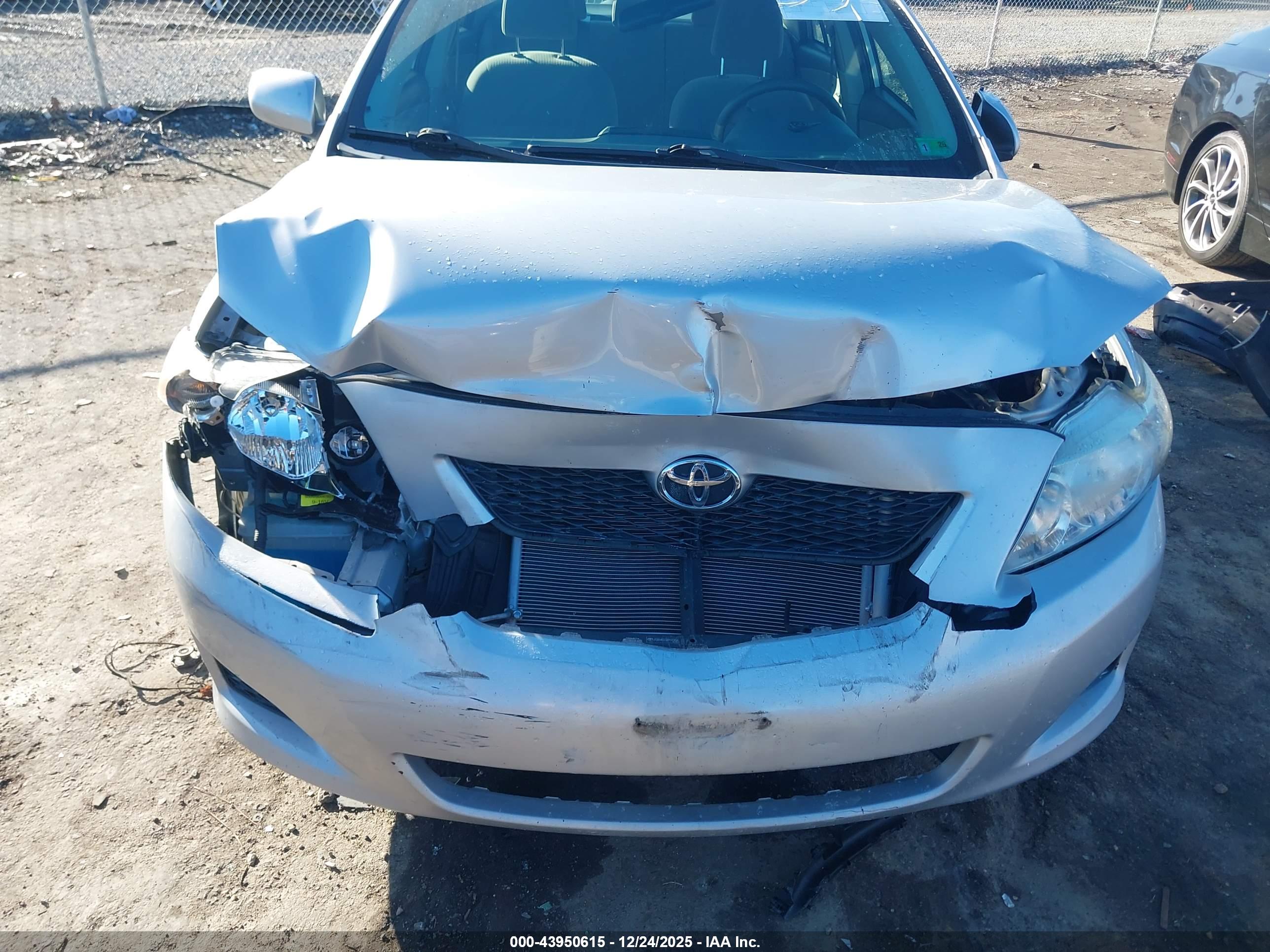 TOYOTA COROLLA image 6