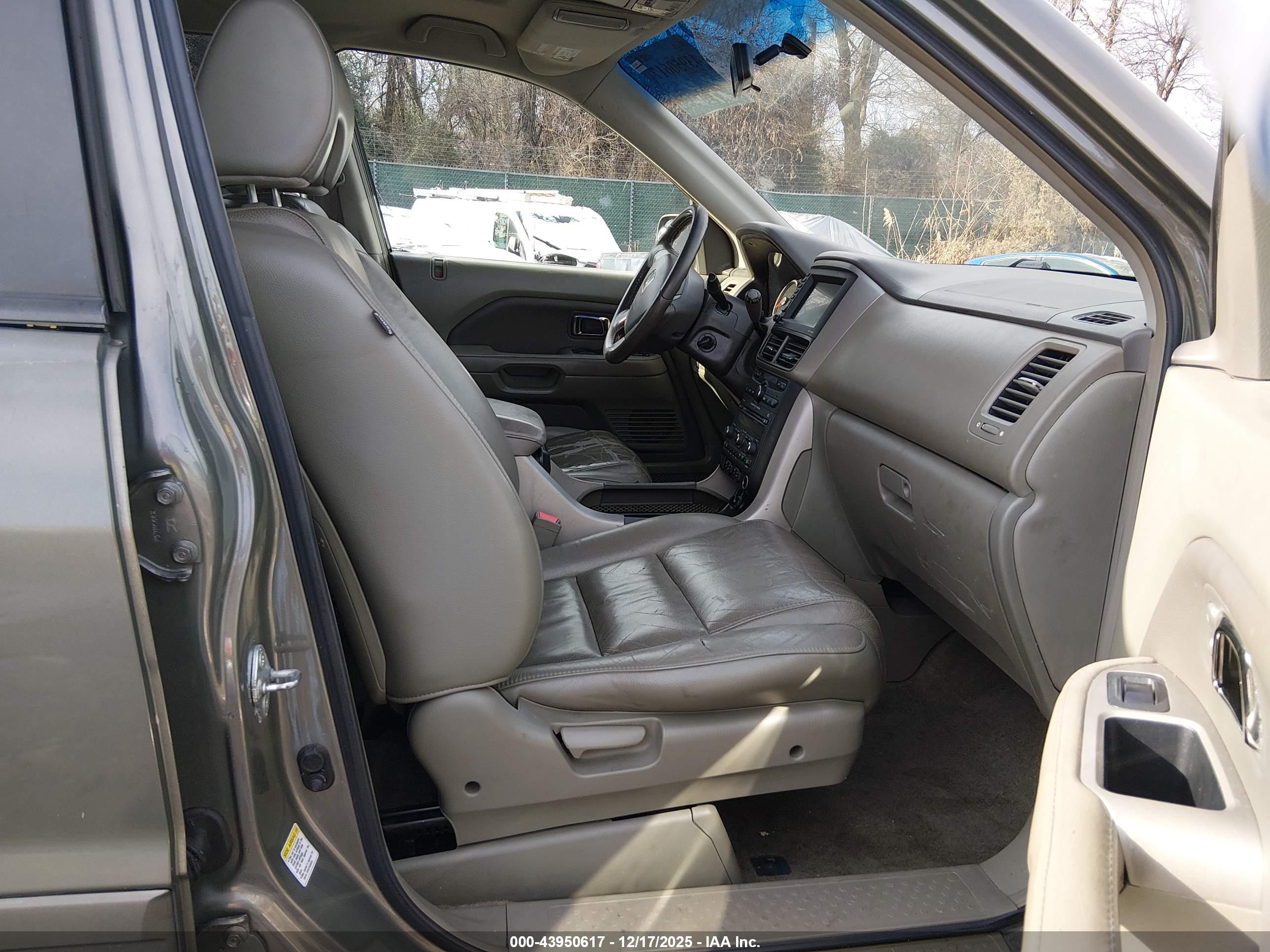 HONDA PILOT image 5