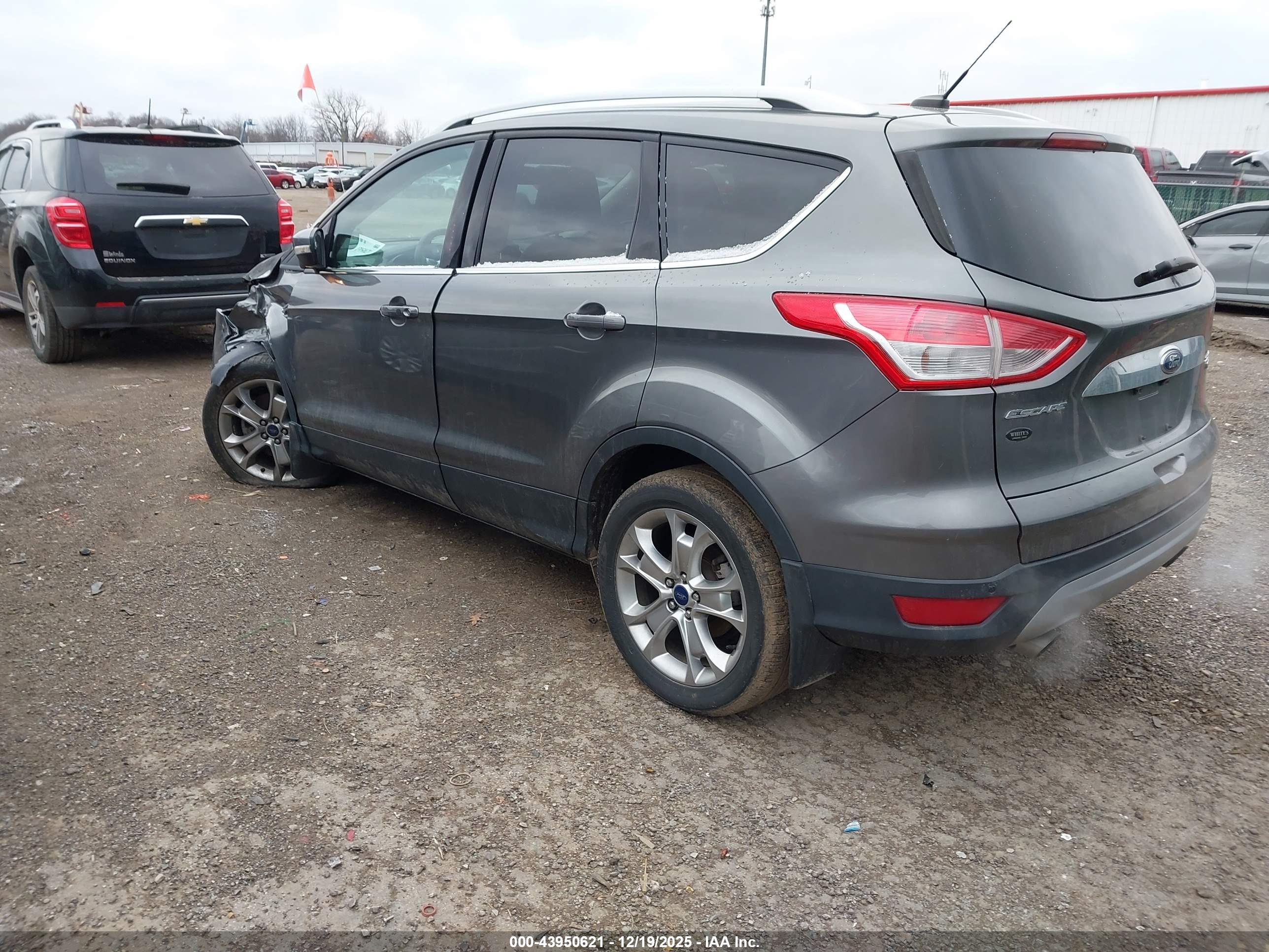 FORD ESCAPE image 3