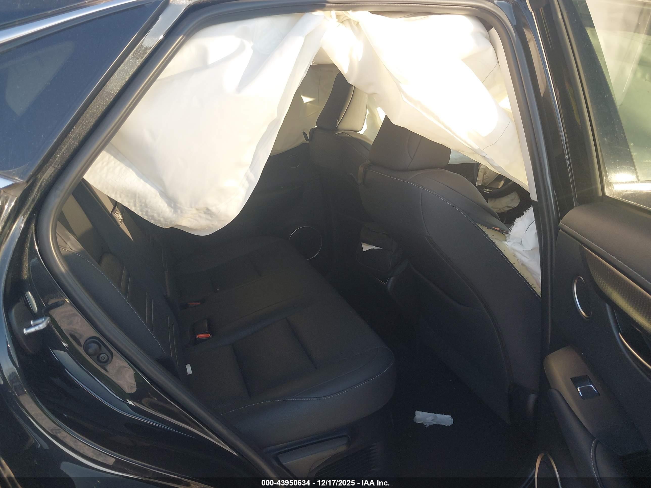 LEXUS NX image 8