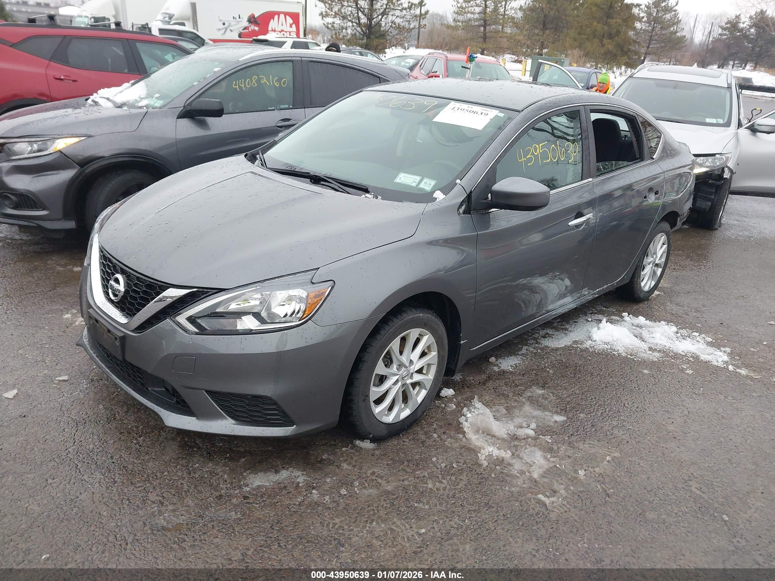 NISSAN SENTRA image 2