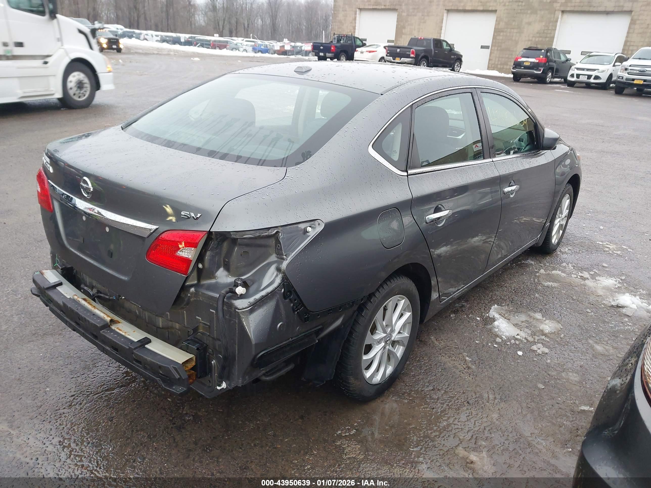 NISSAN SENTRA image 4