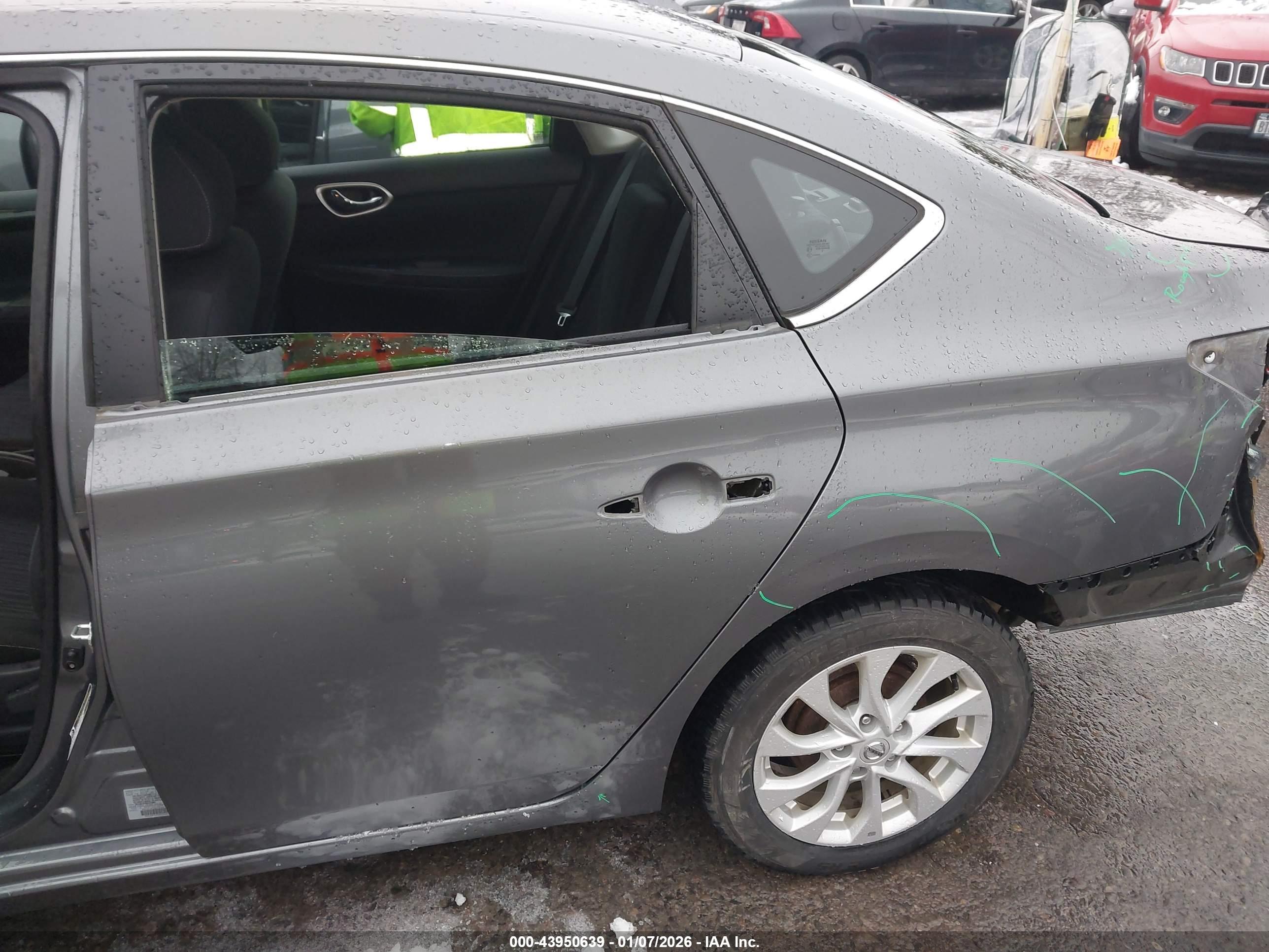 NISSAN SENTRA image 6