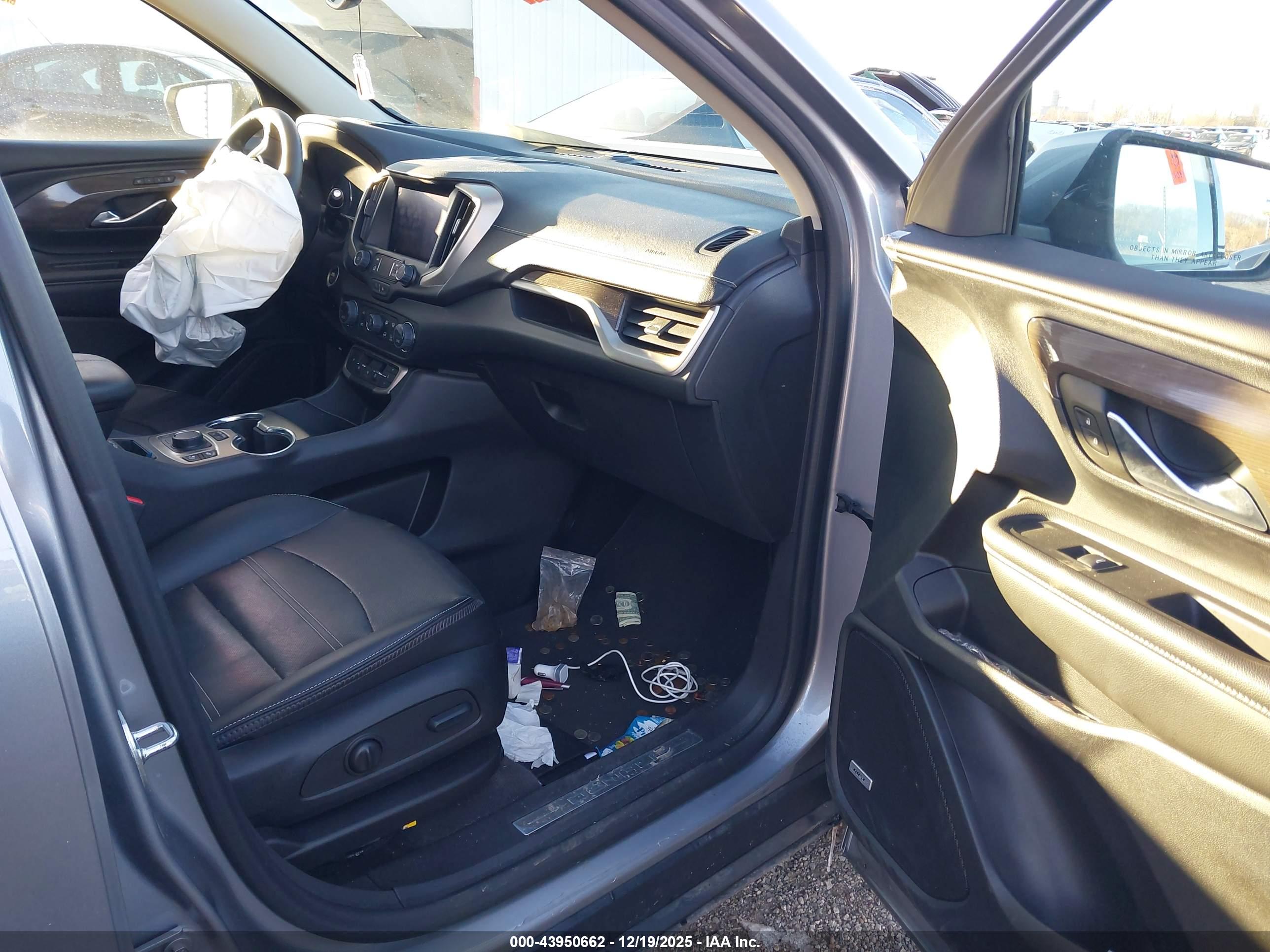 GMC TERRAIN image 5