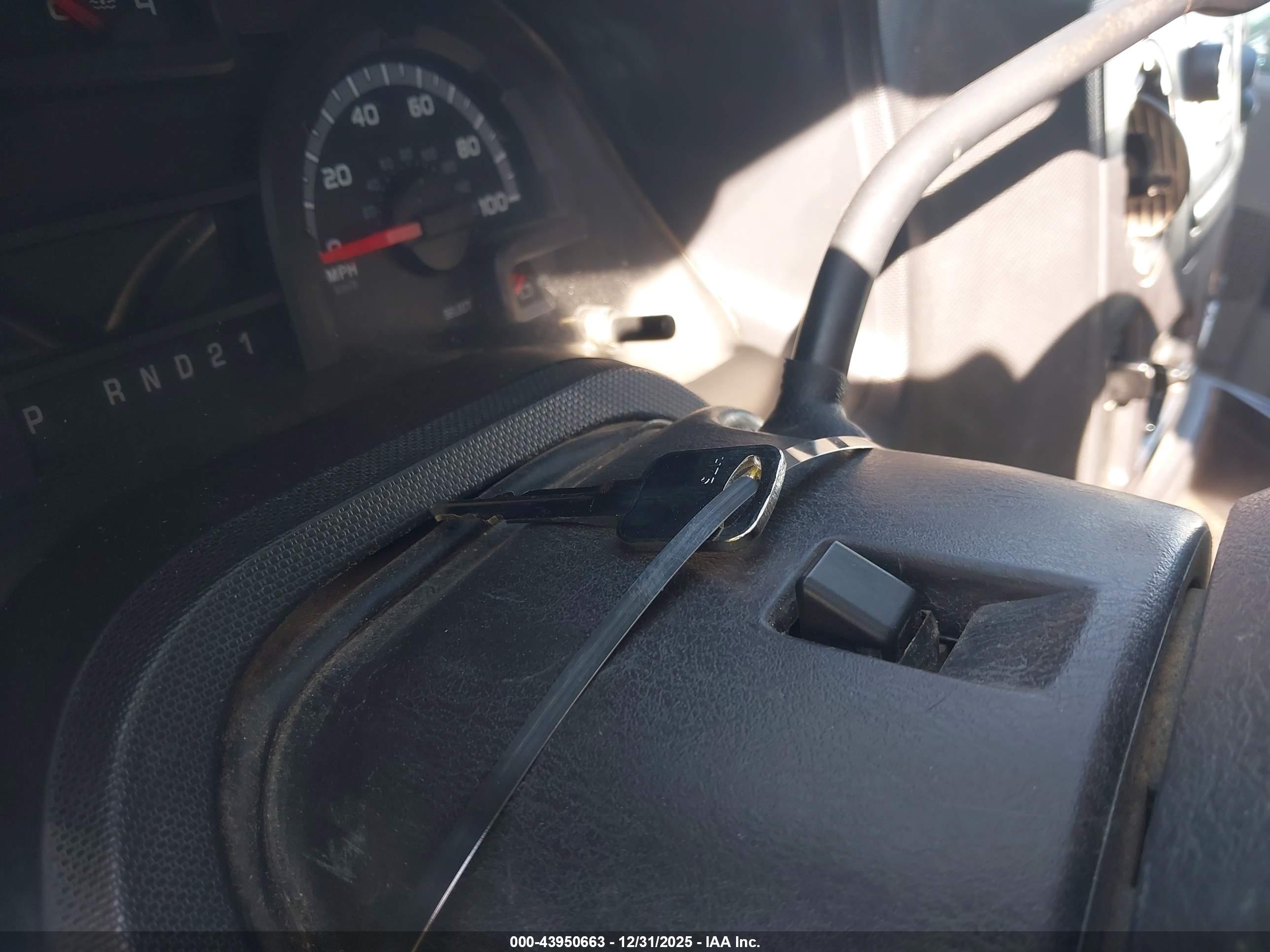 FORD E-150 image 11