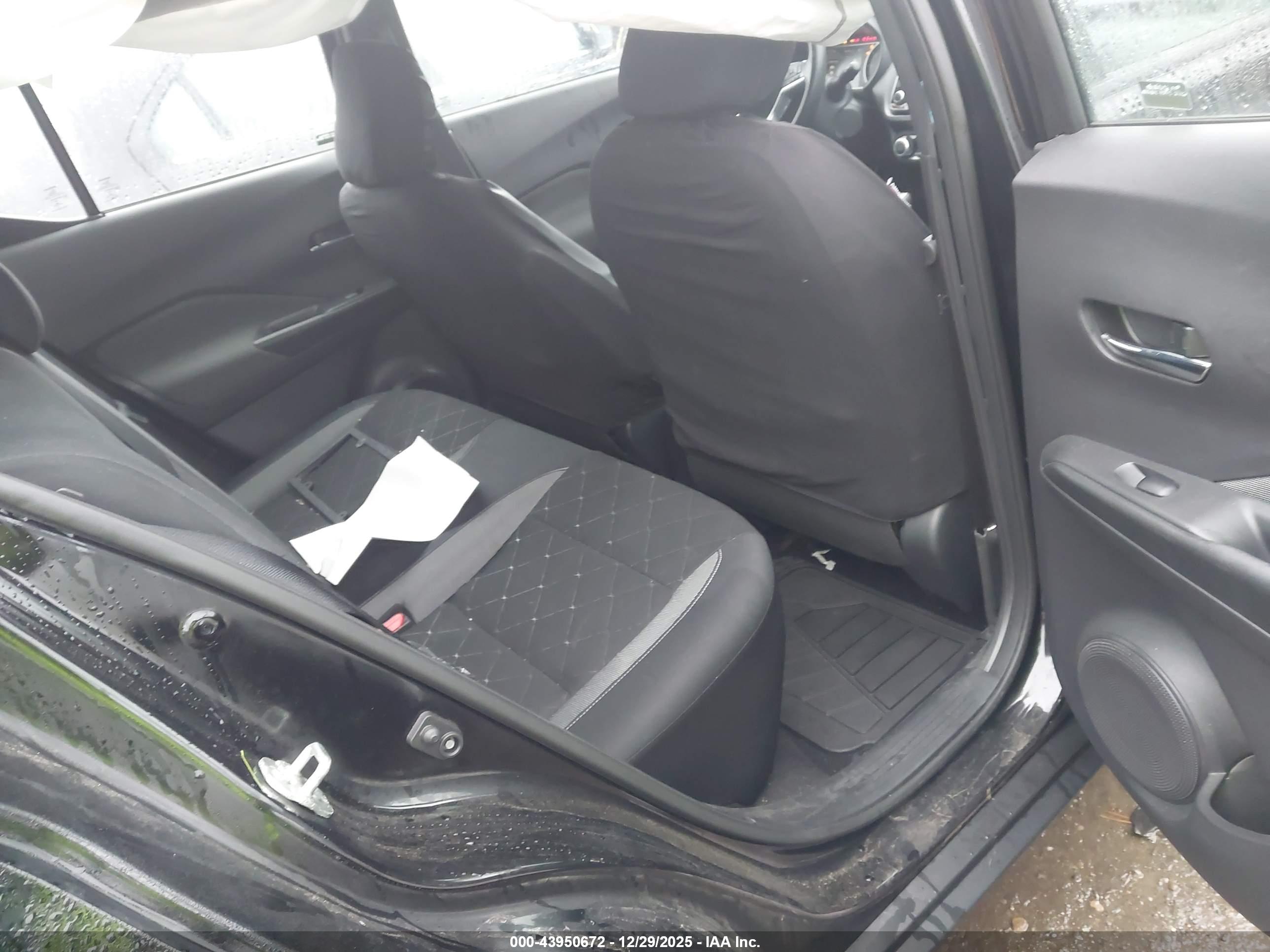 NISSAN KICKS image 8