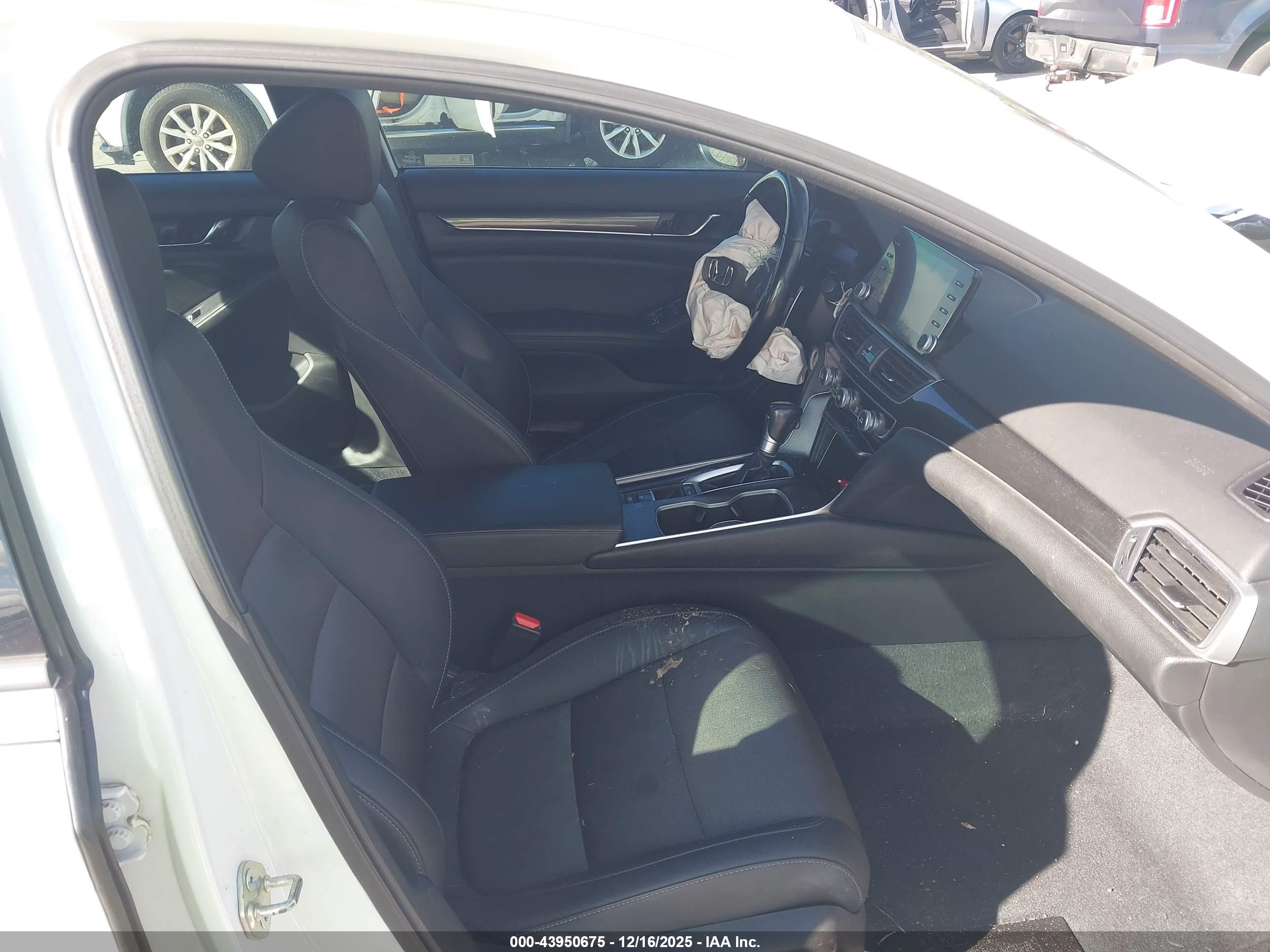 HONDA ACCORD image 5