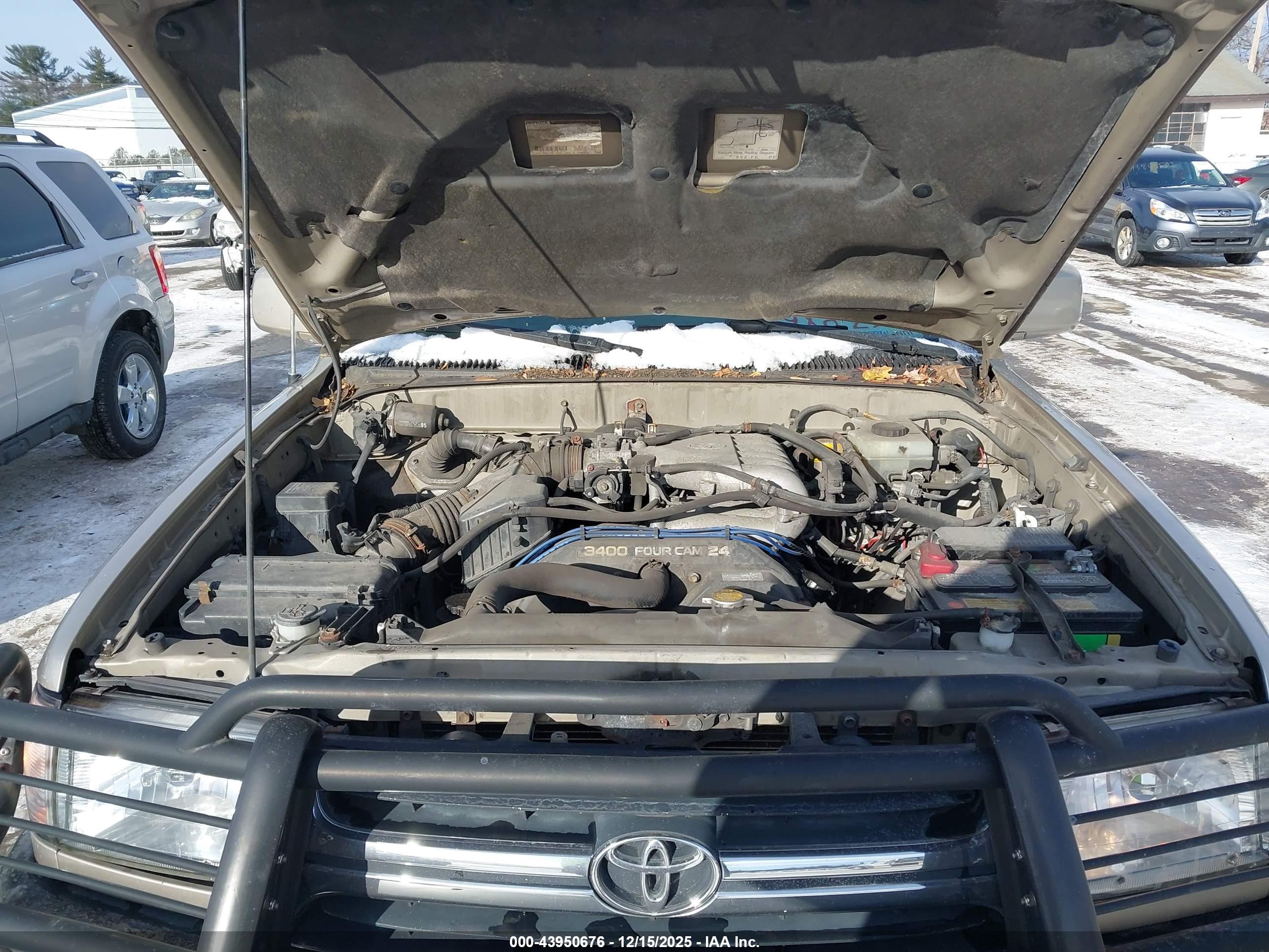 TOYOTA 4RUNNER image 10