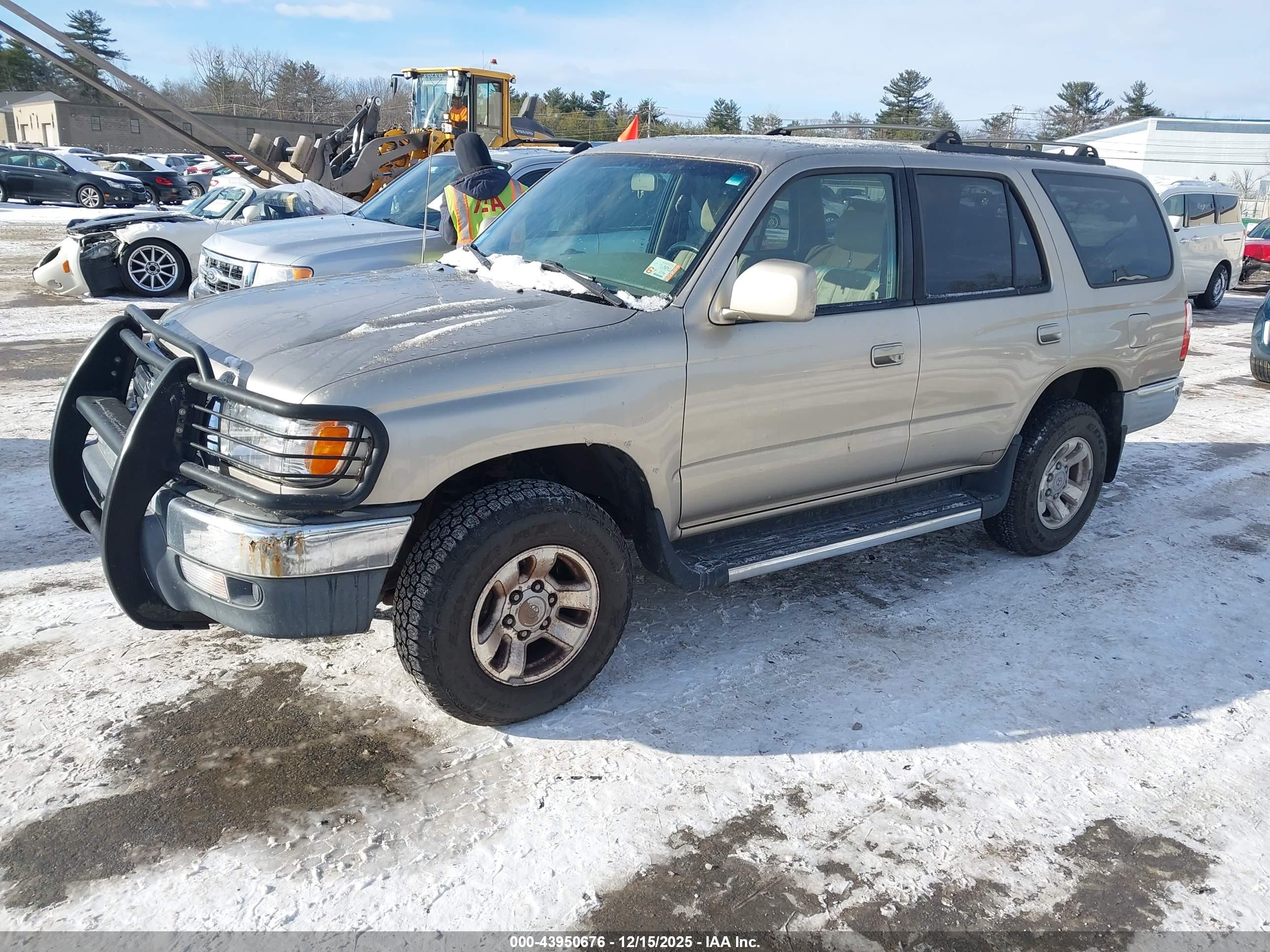 TOYOTA 4RUNNER image 2
