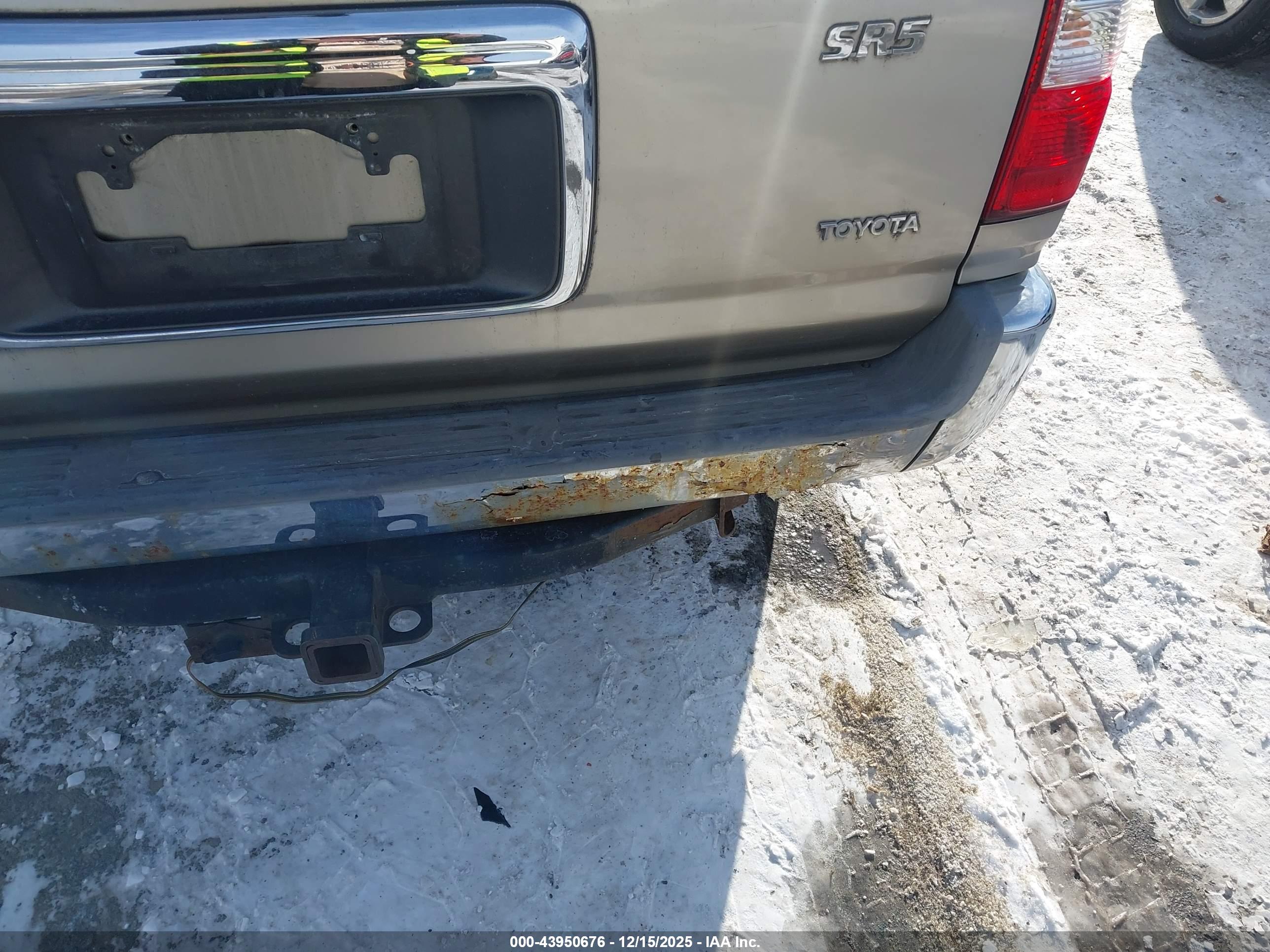 TOYOTA 4RUNNER image 6