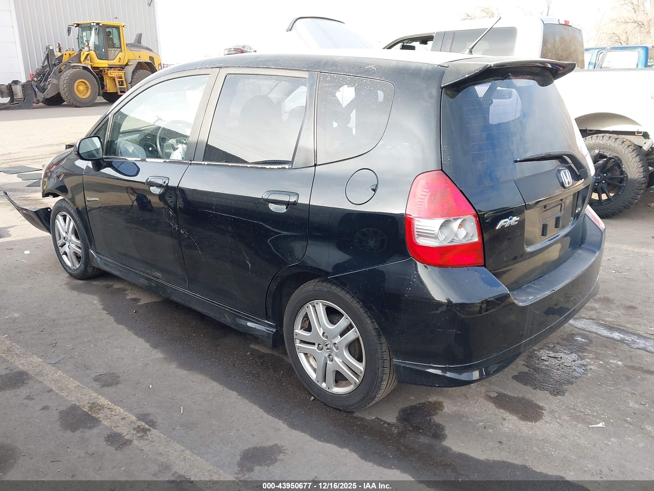 HONDA FIT image 3