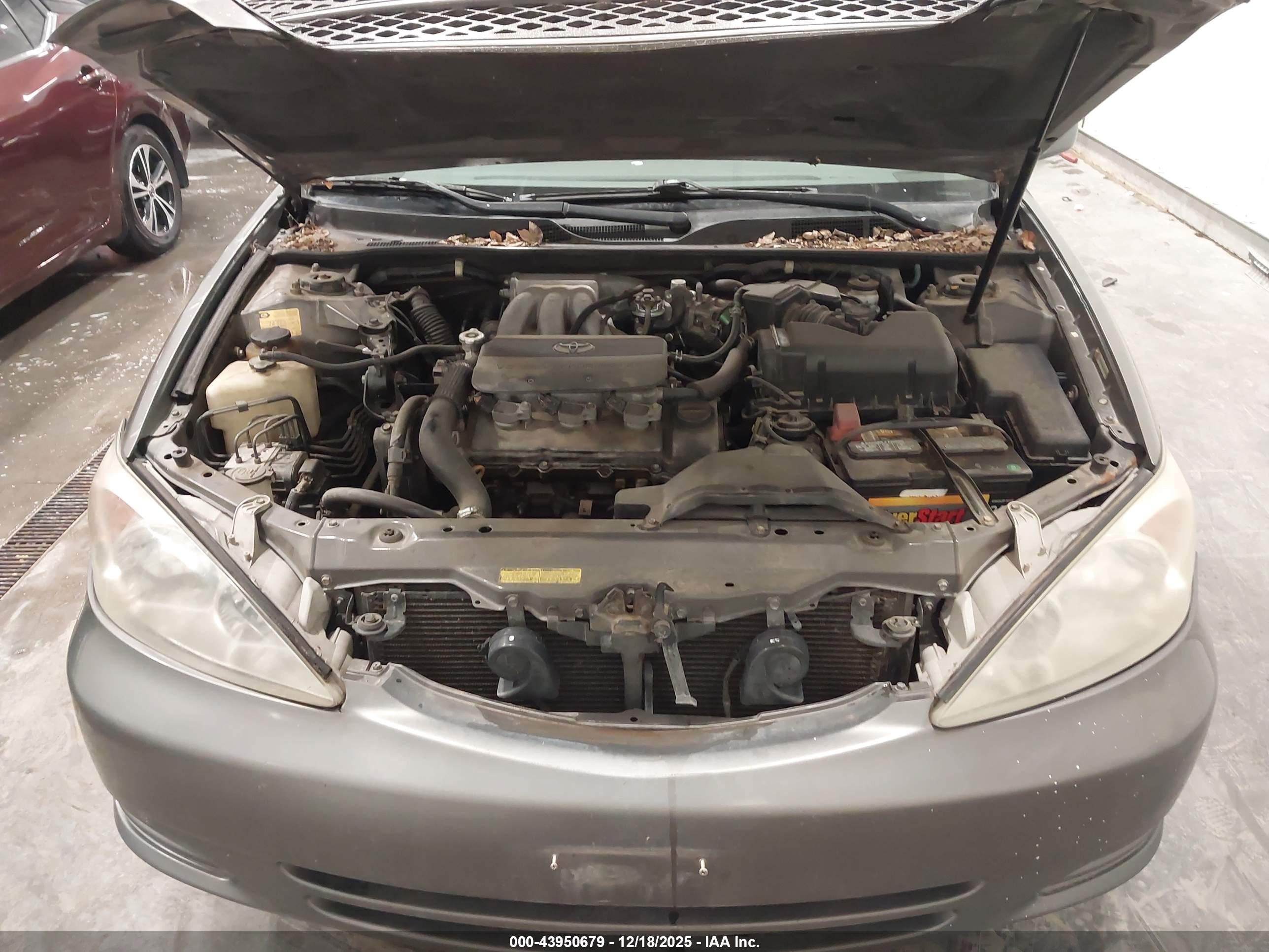 TOYOTA CAMRY image 10