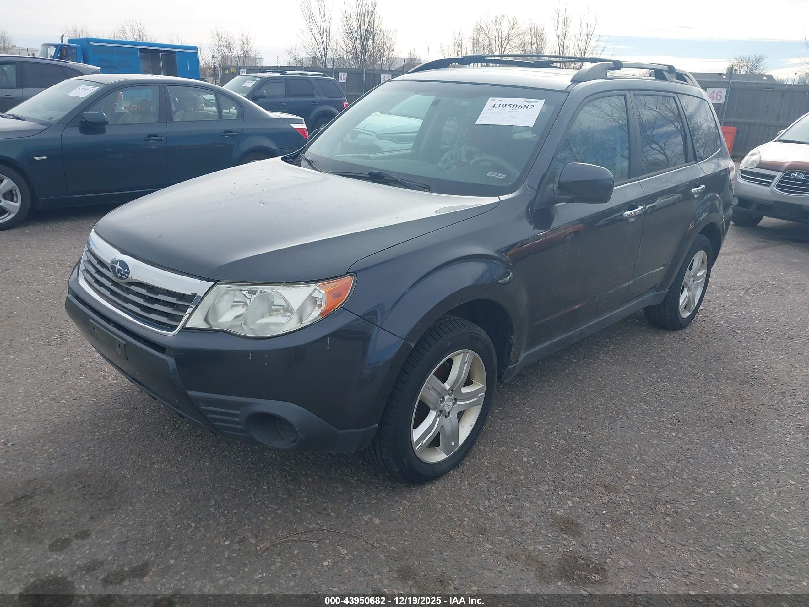 SUBARU FORESTER image 2