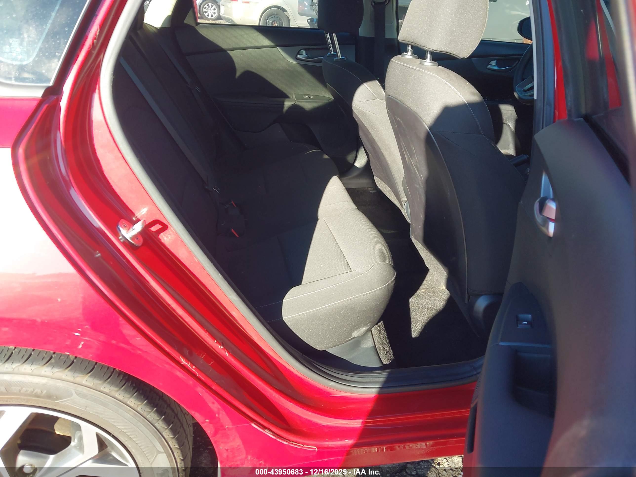 KIA FORTE image 8