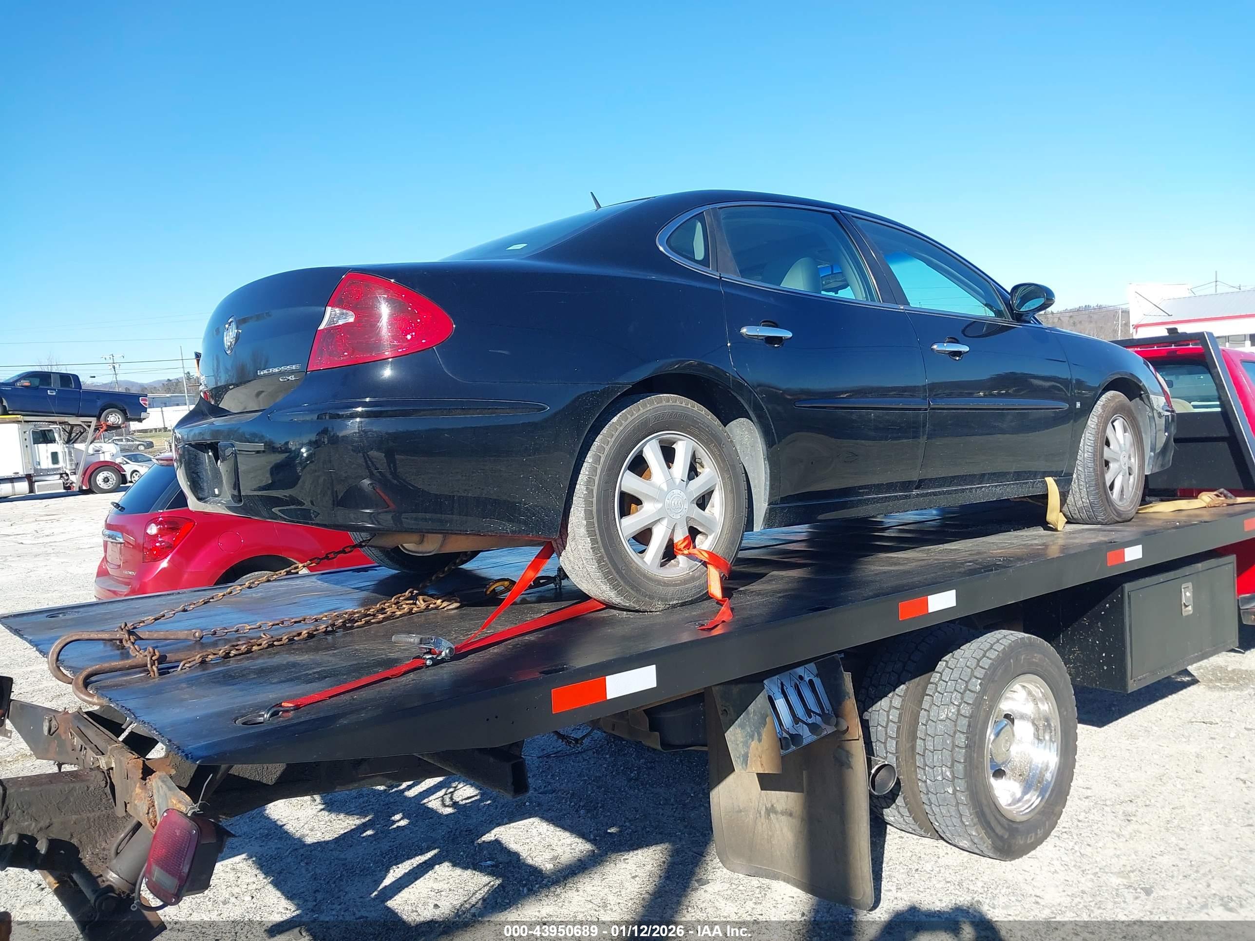 BUICK LACROSSE image 4