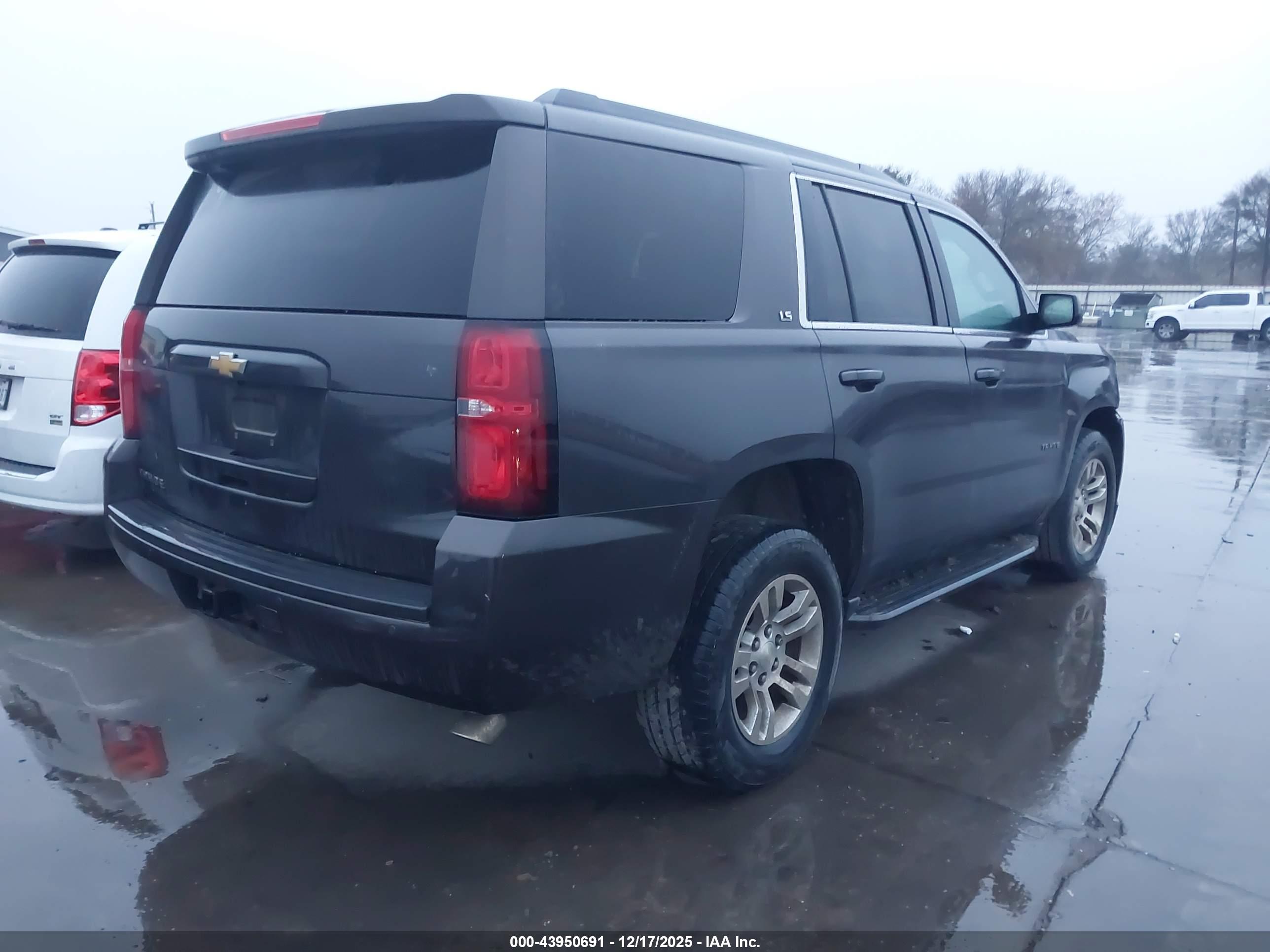 CHEVROLET TAHOE image 4