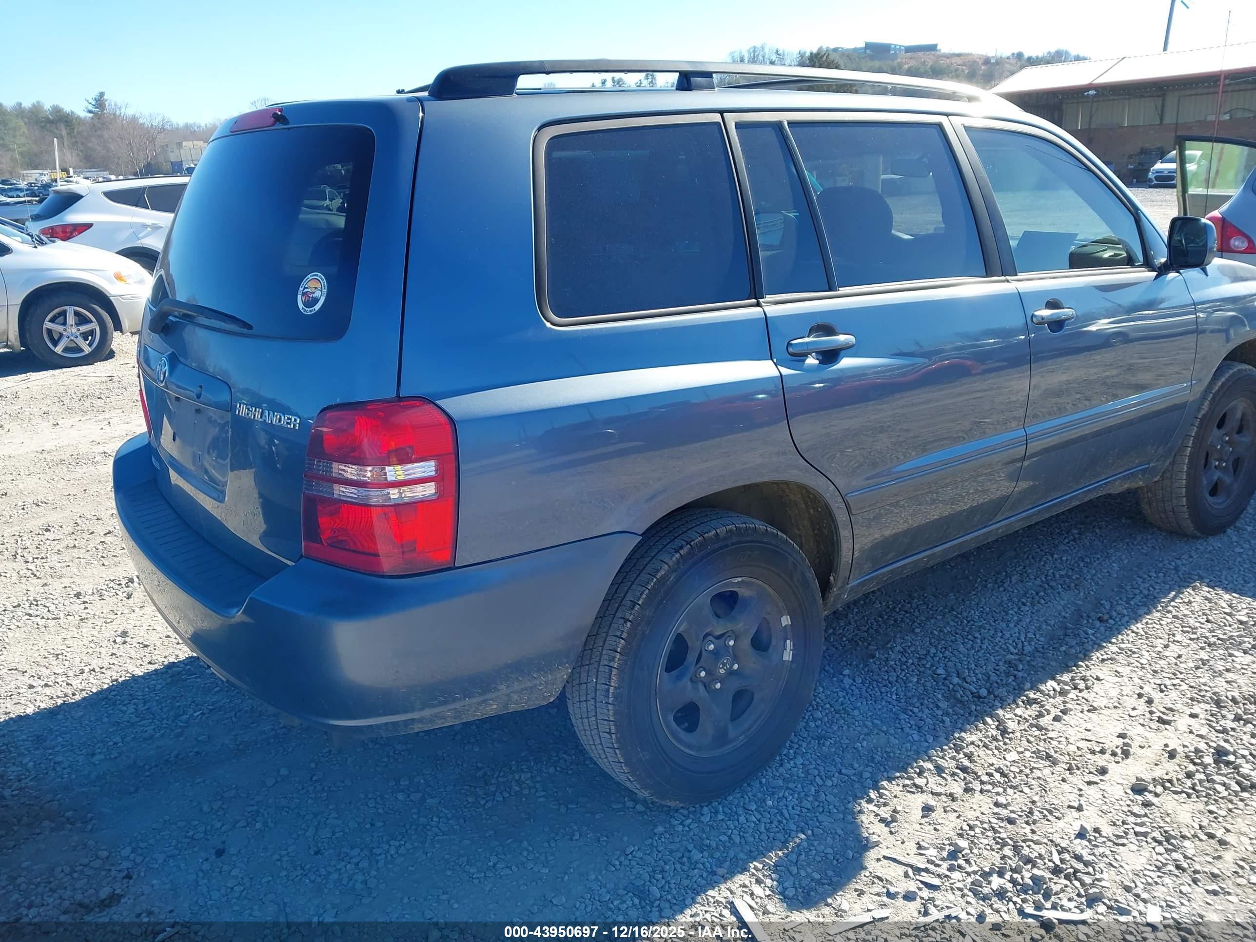 TOYOTA HIGHLANDER image 4