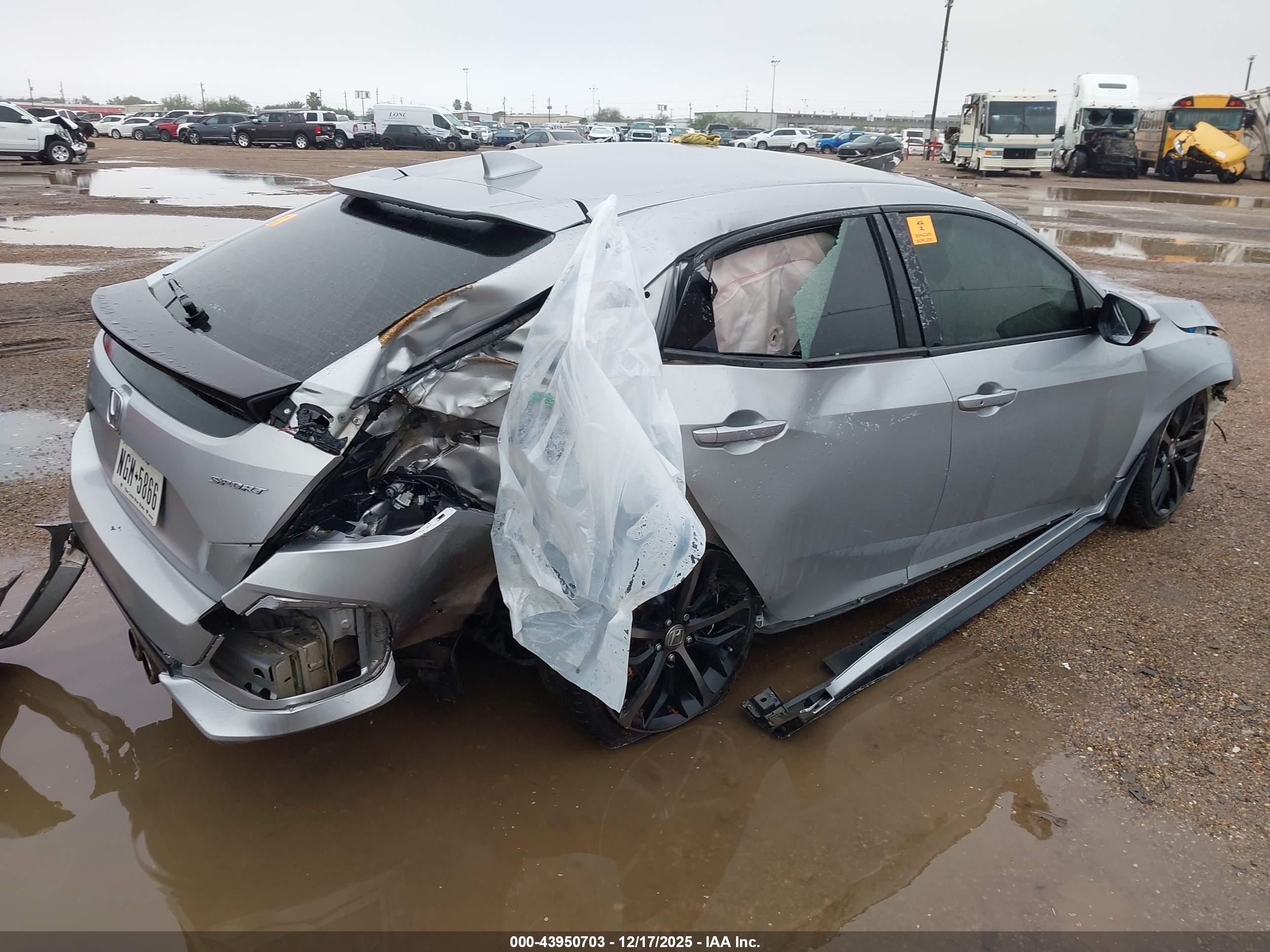 HONDA CIVIC image 4