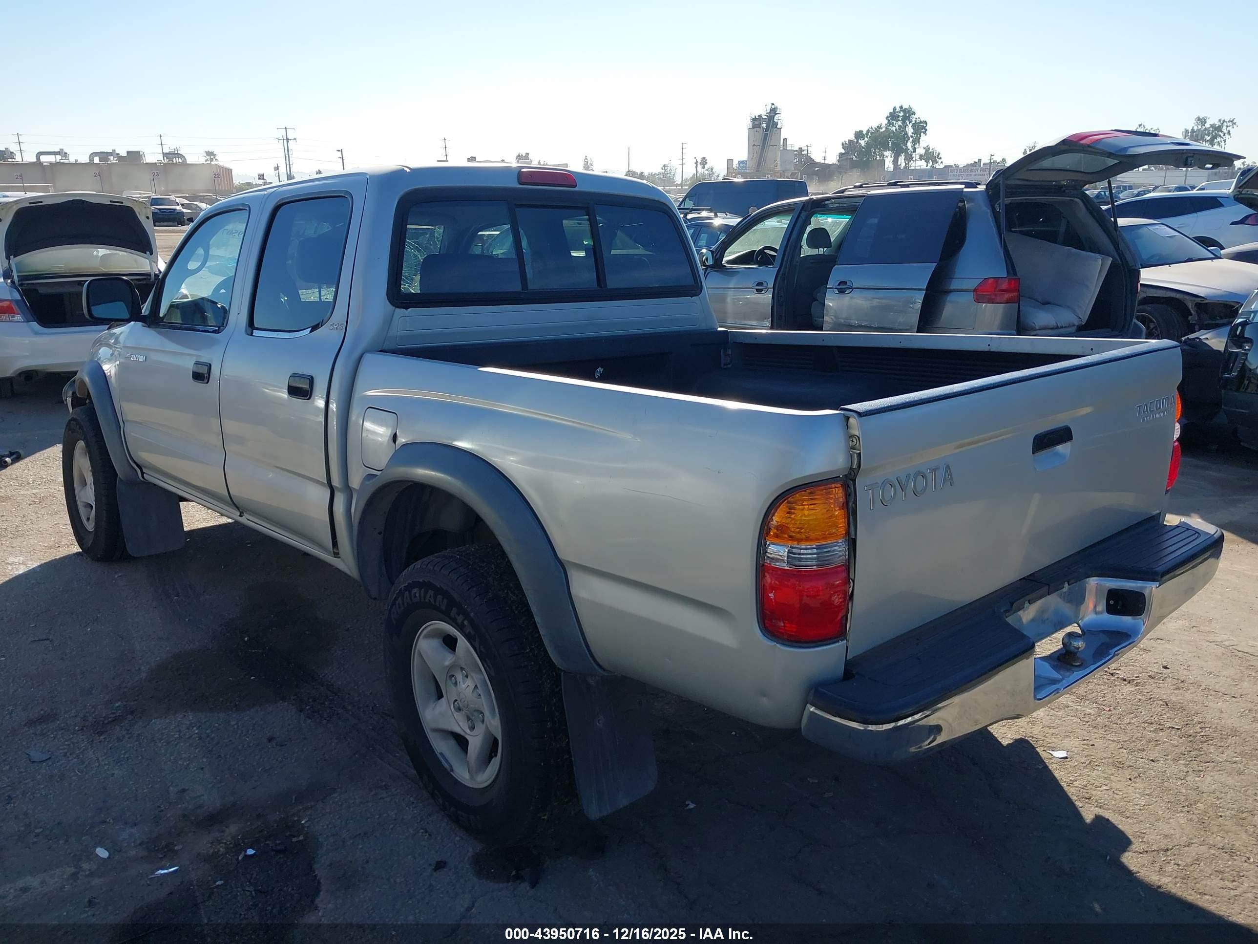 TOYOTA TACOMA image 3