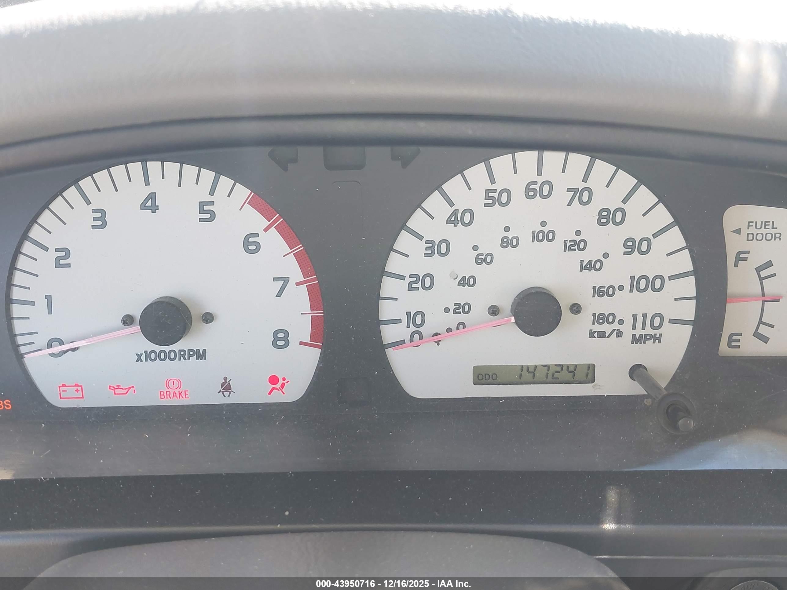 TOYOTA TACOMA image 7