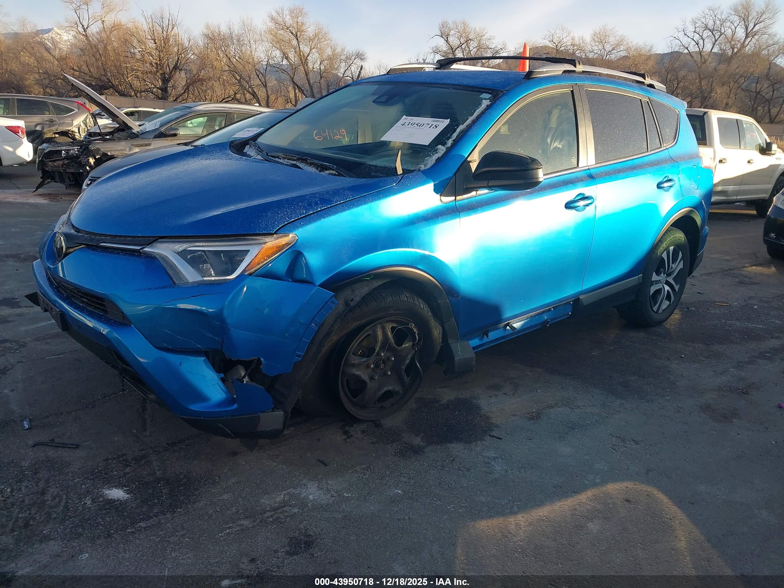 TOYOTA RAV4 image 2