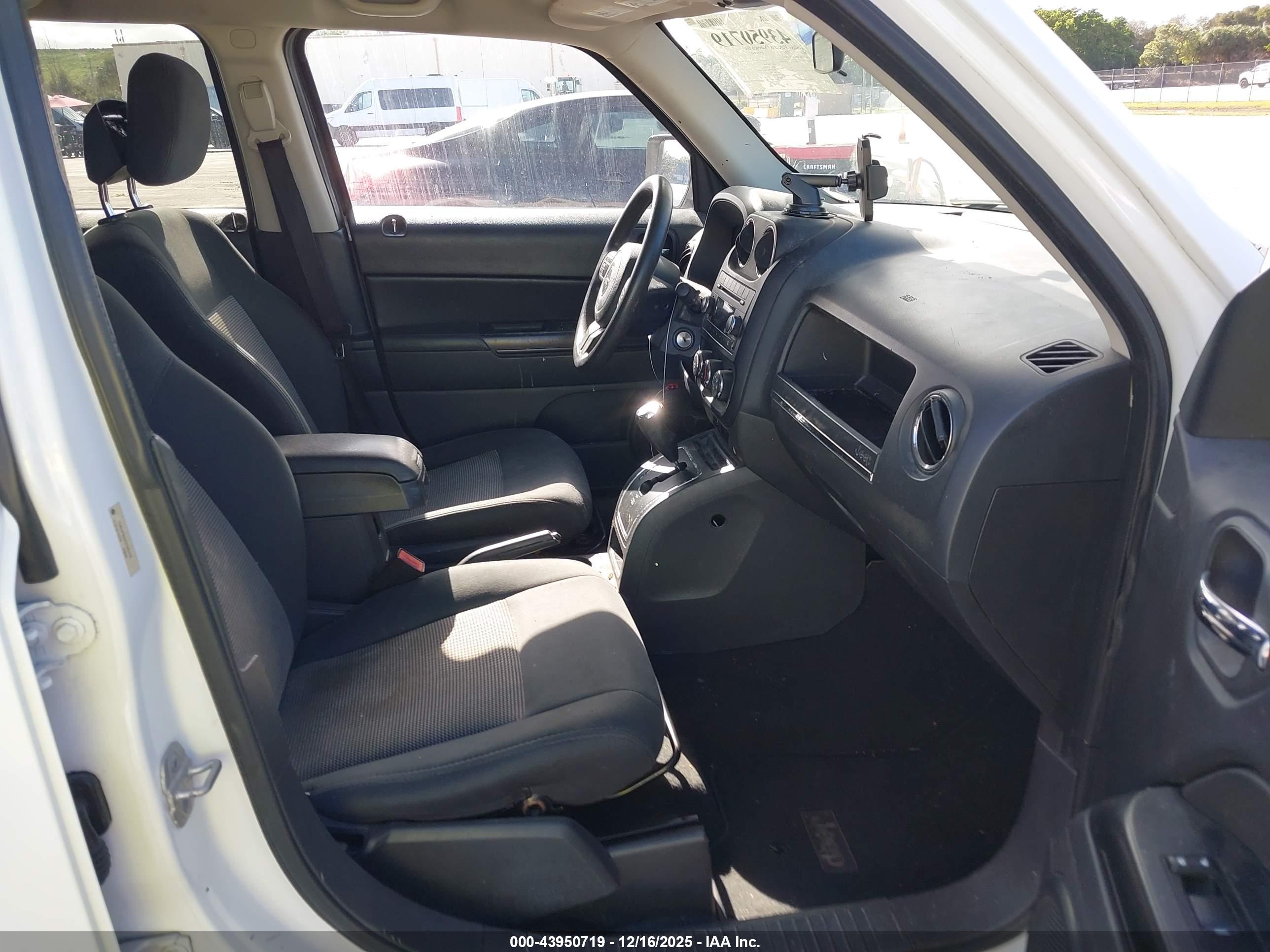 JEEP PATRIOT image 5