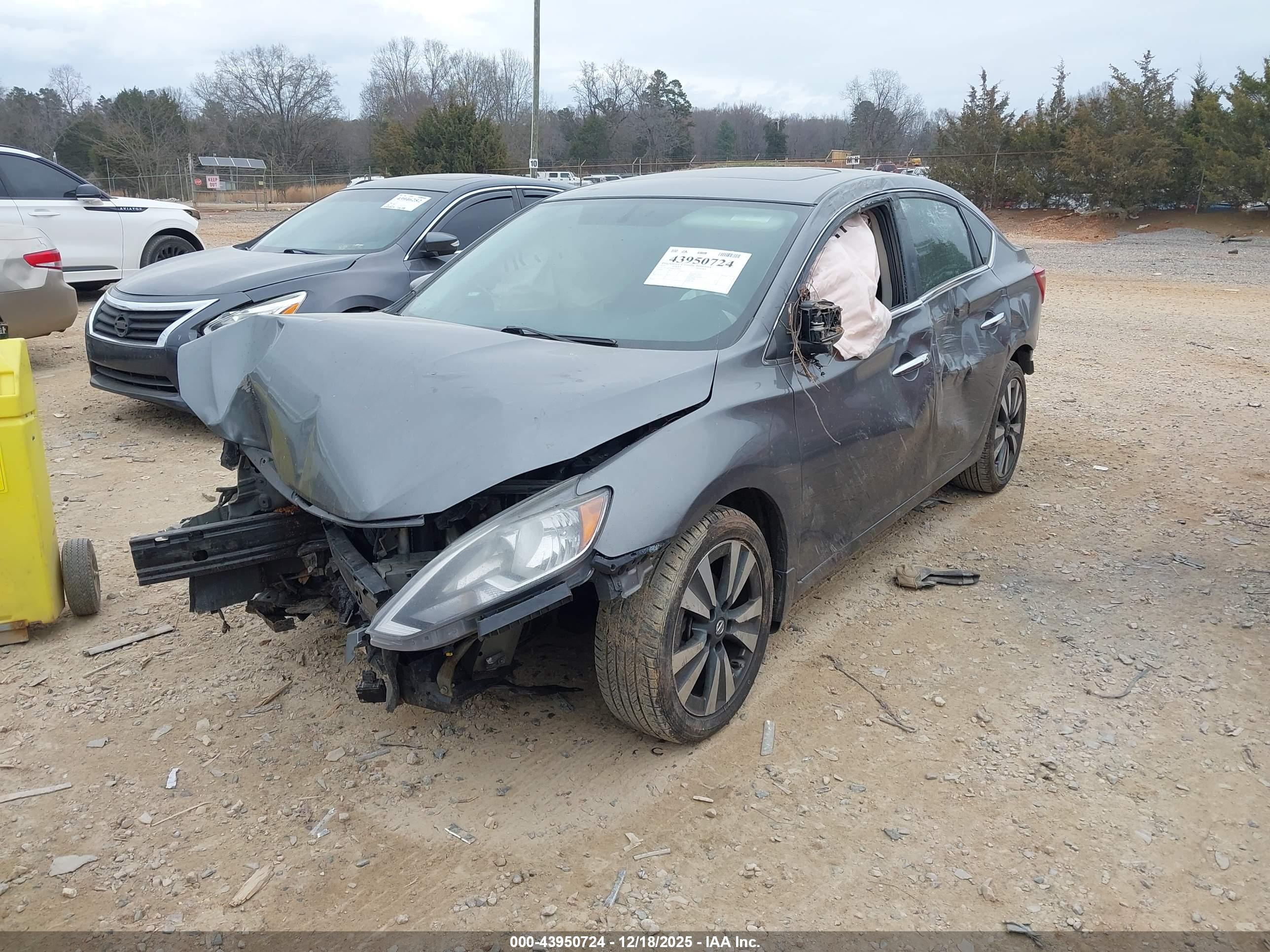 NISSAN SENTRA image 2