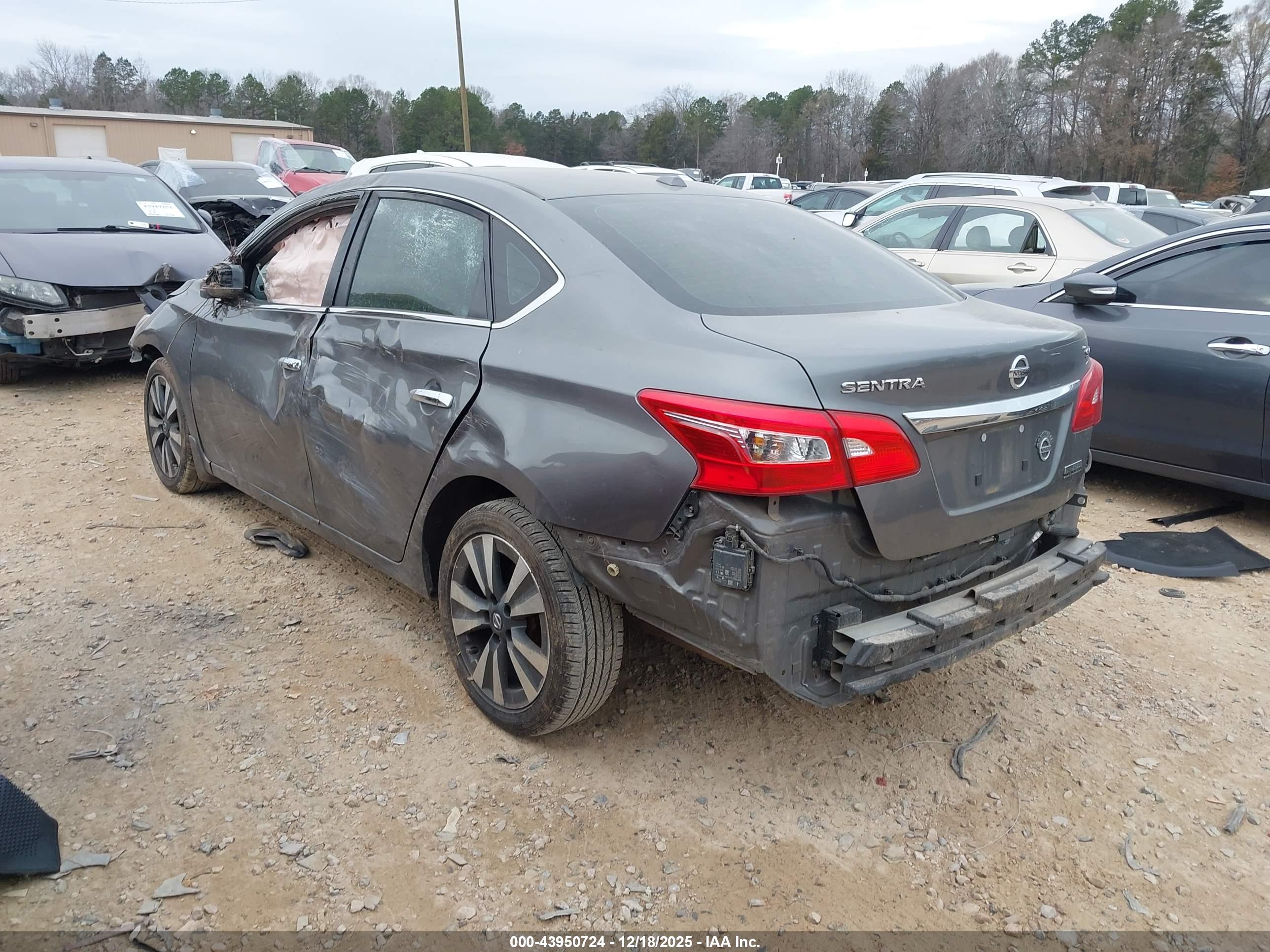 NISSAN SENTRA image 3