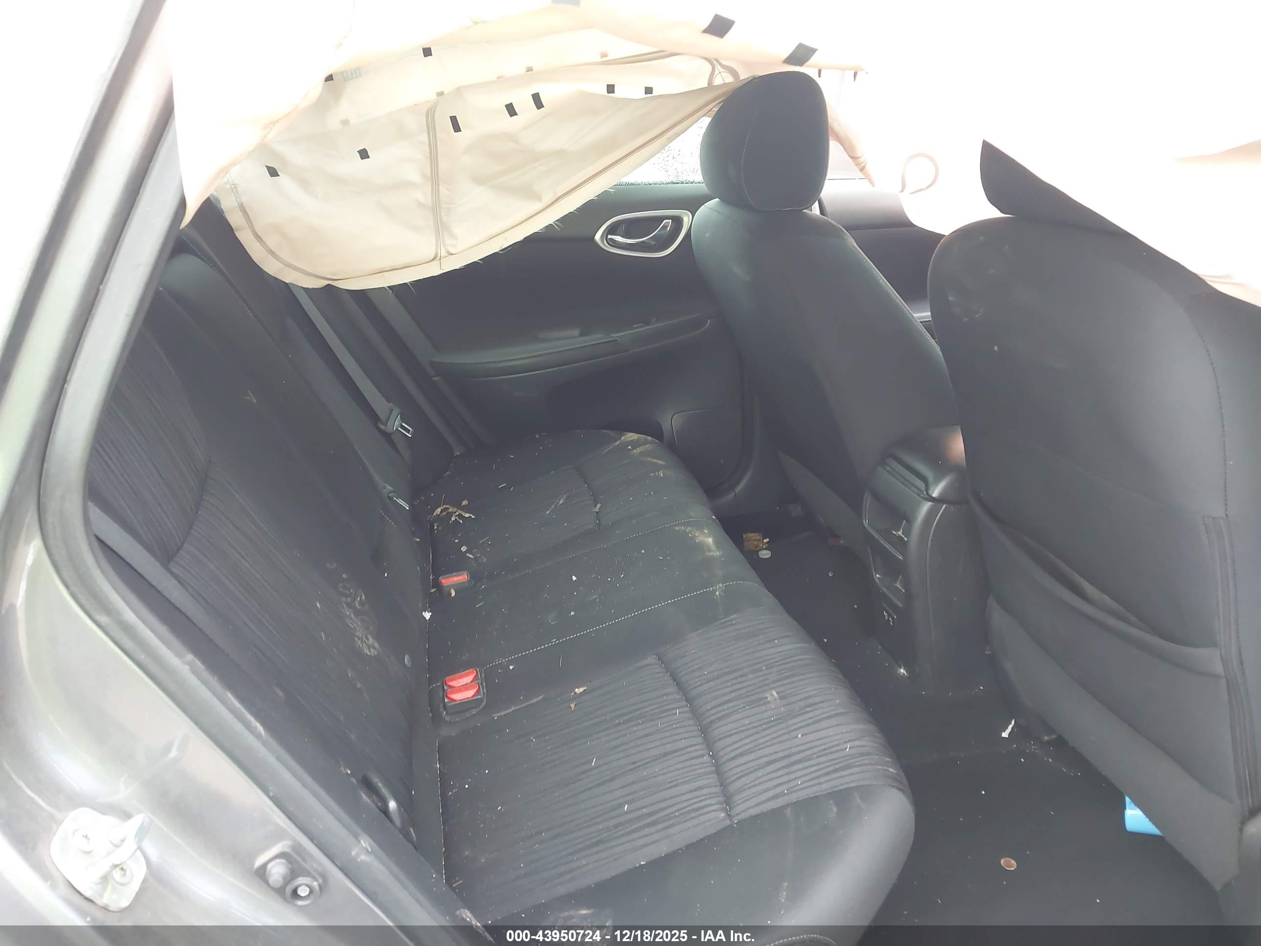 NISSAN SENTRA image 8