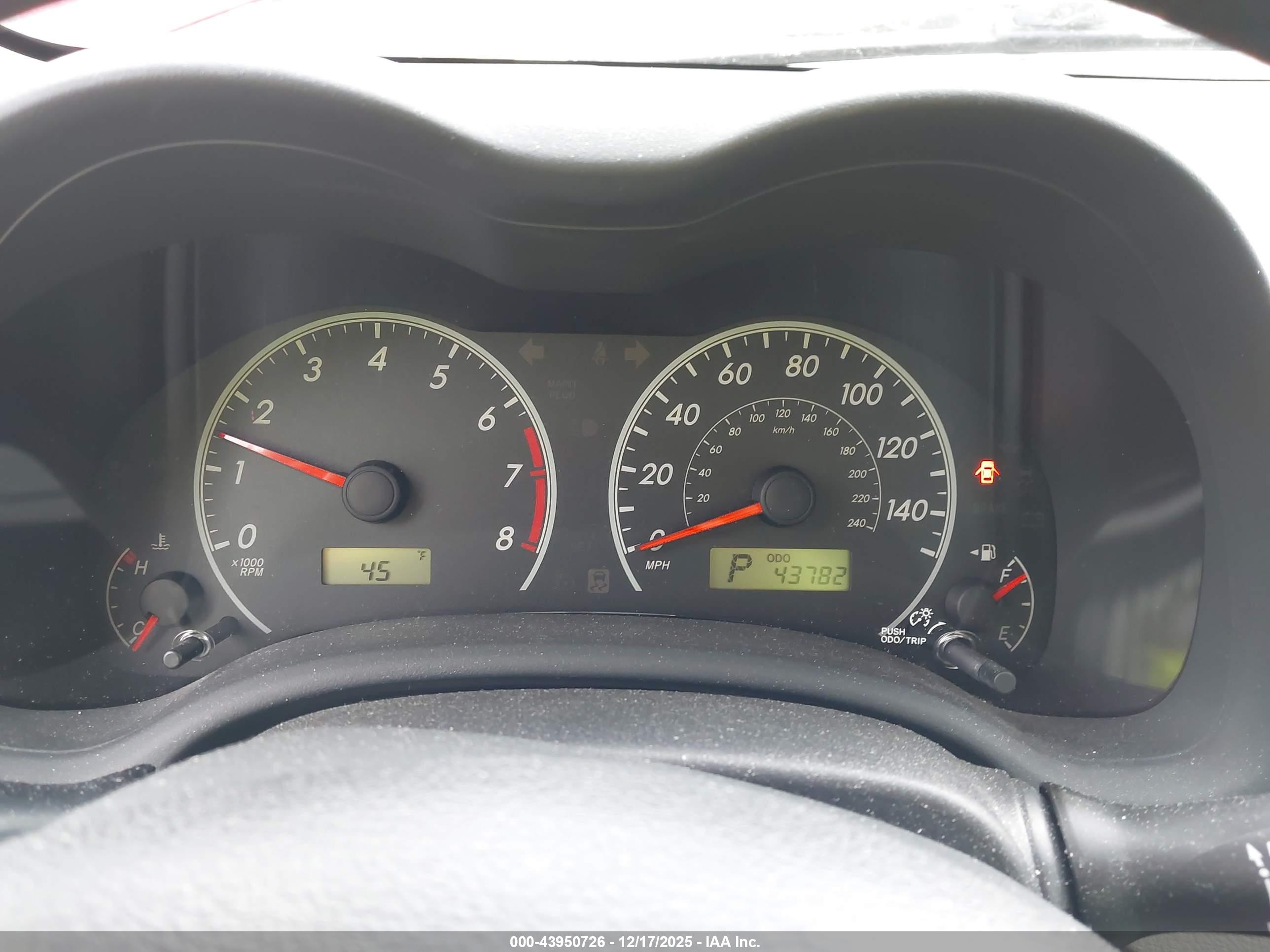 TOYOTA COROLLA image 7