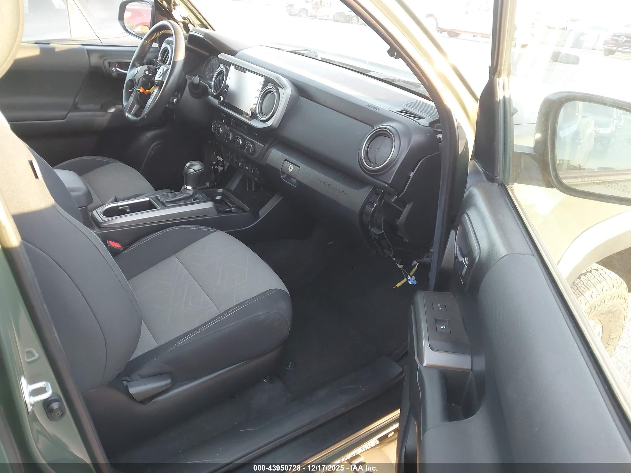 TOYOTA TACOMA image 5
