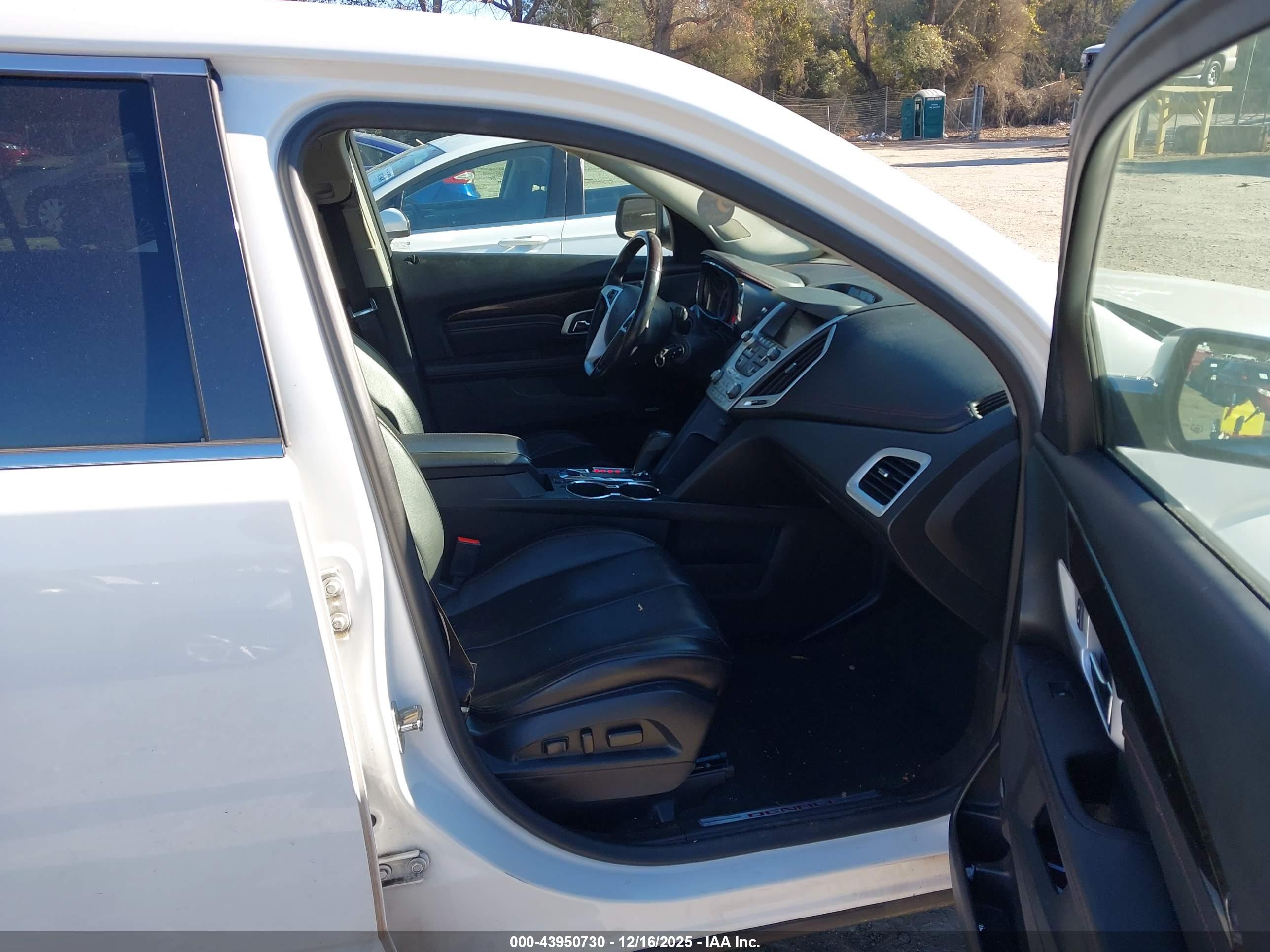 GMC TERRAIN image 5