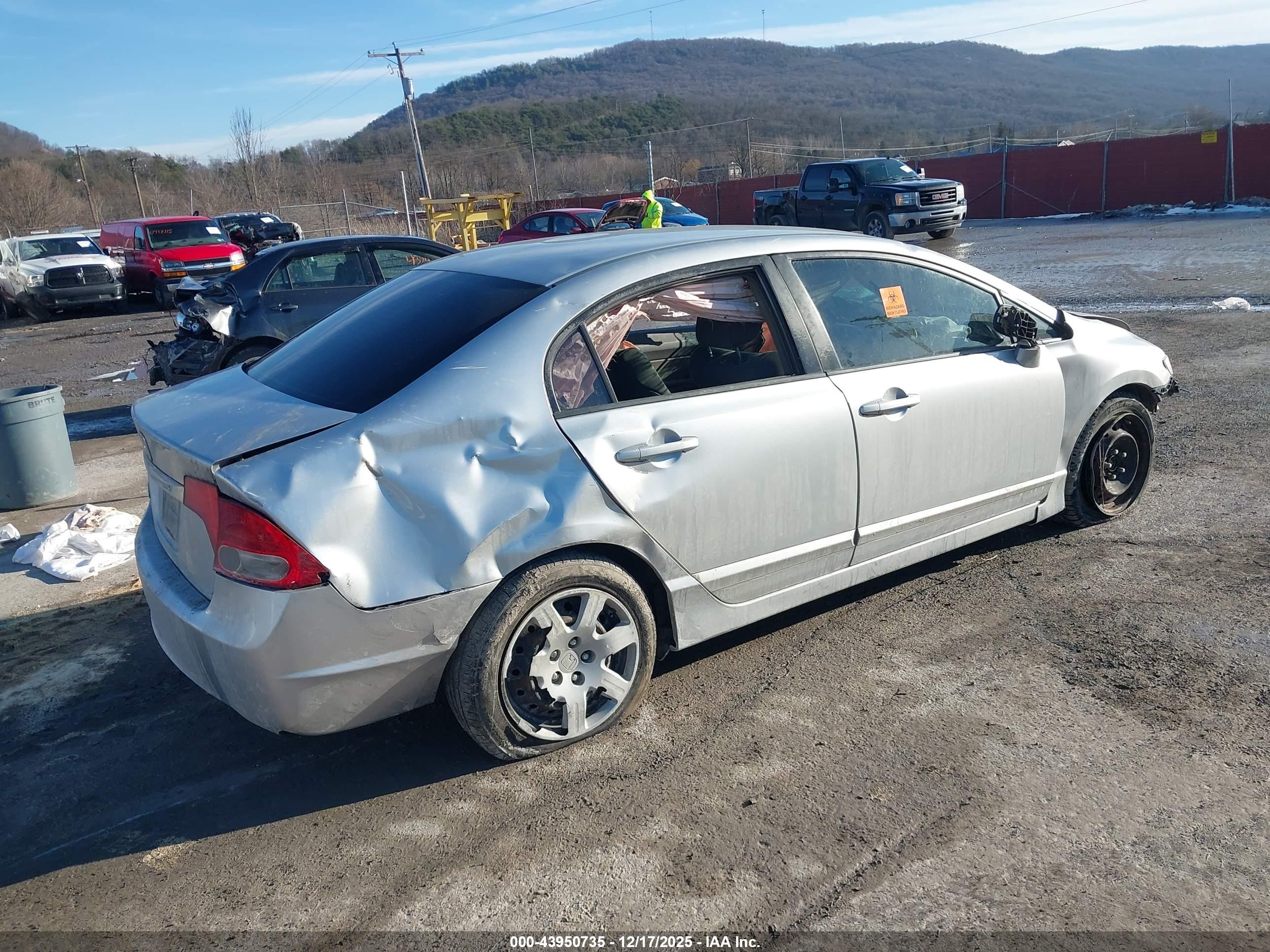 HONDA CIVIC image 4