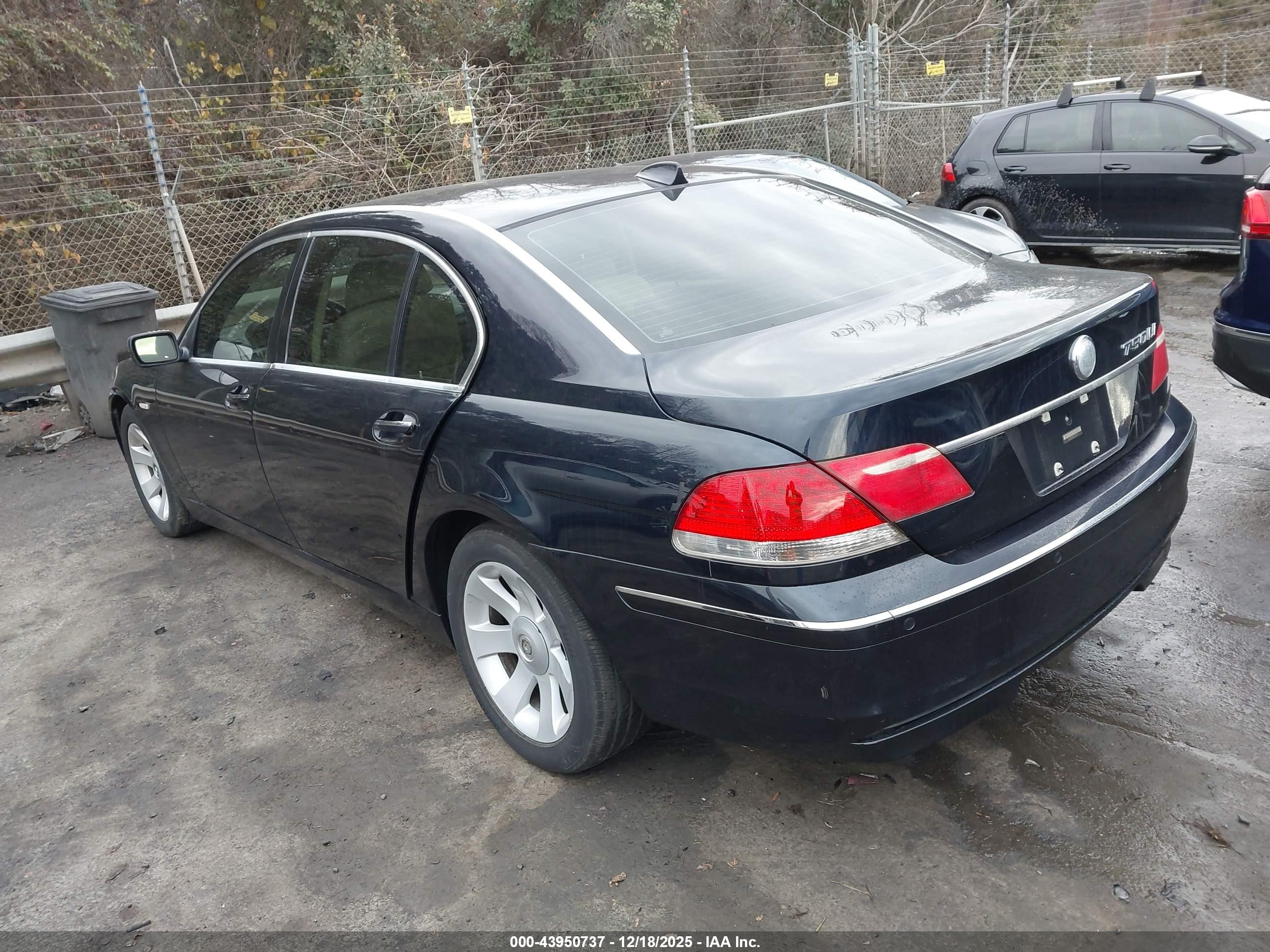 BMW 750LI image 3