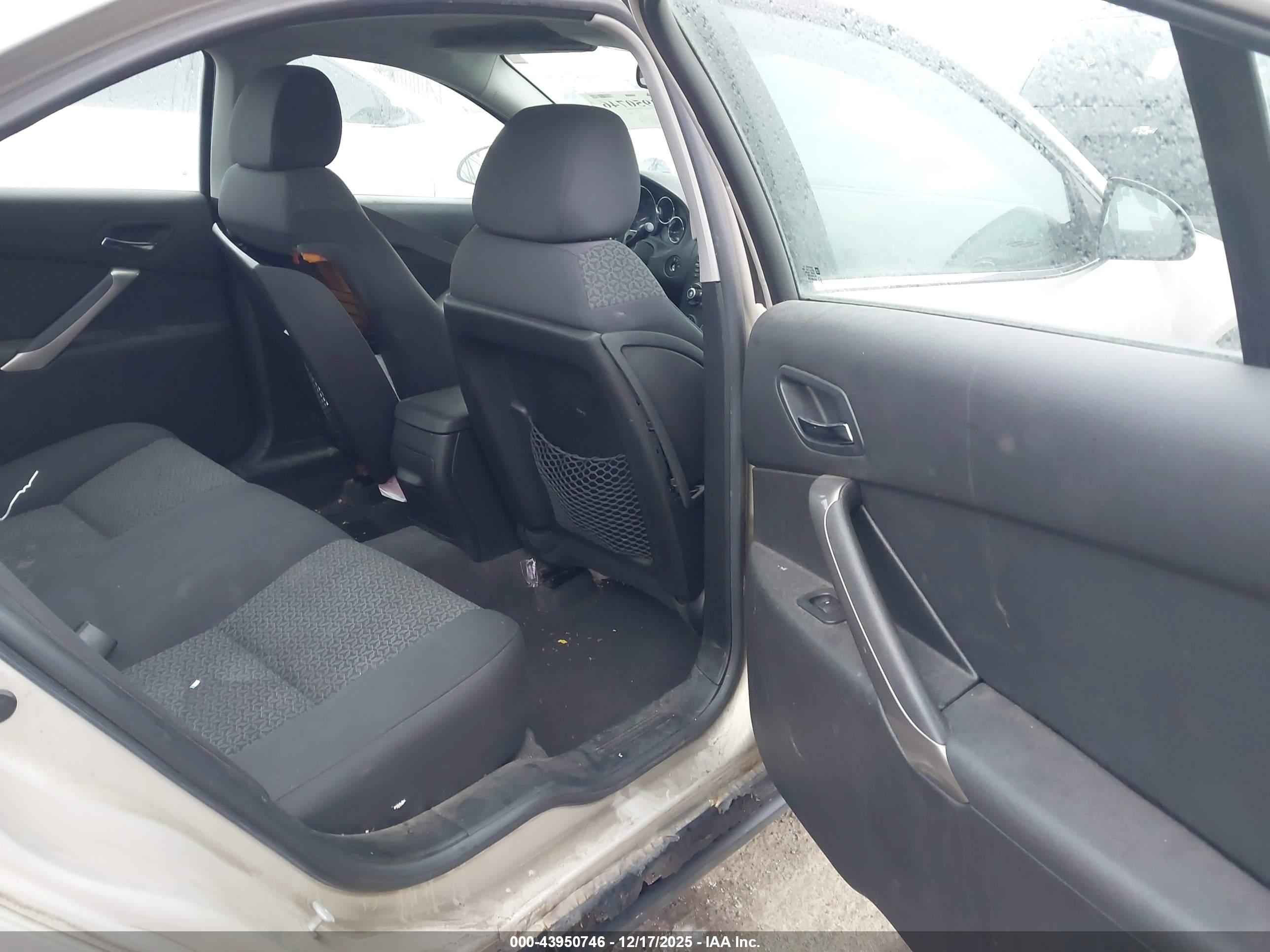 PONTIAC G6 image 8