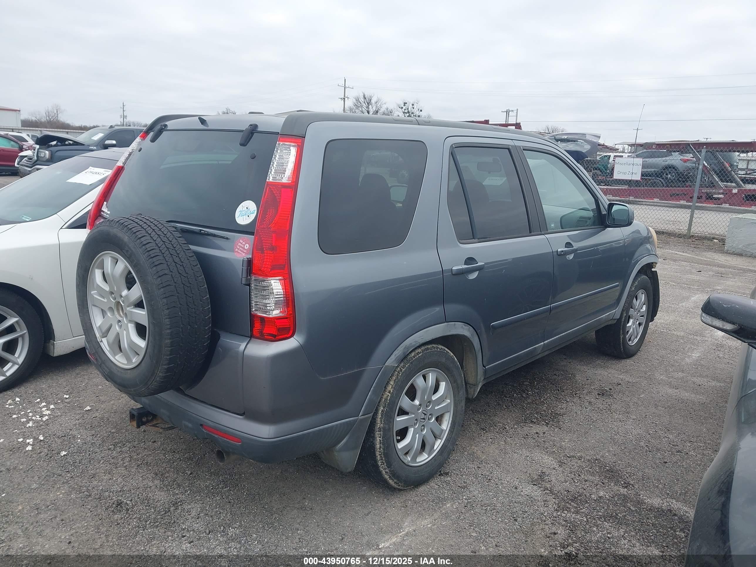 HONDA CR-V image 4