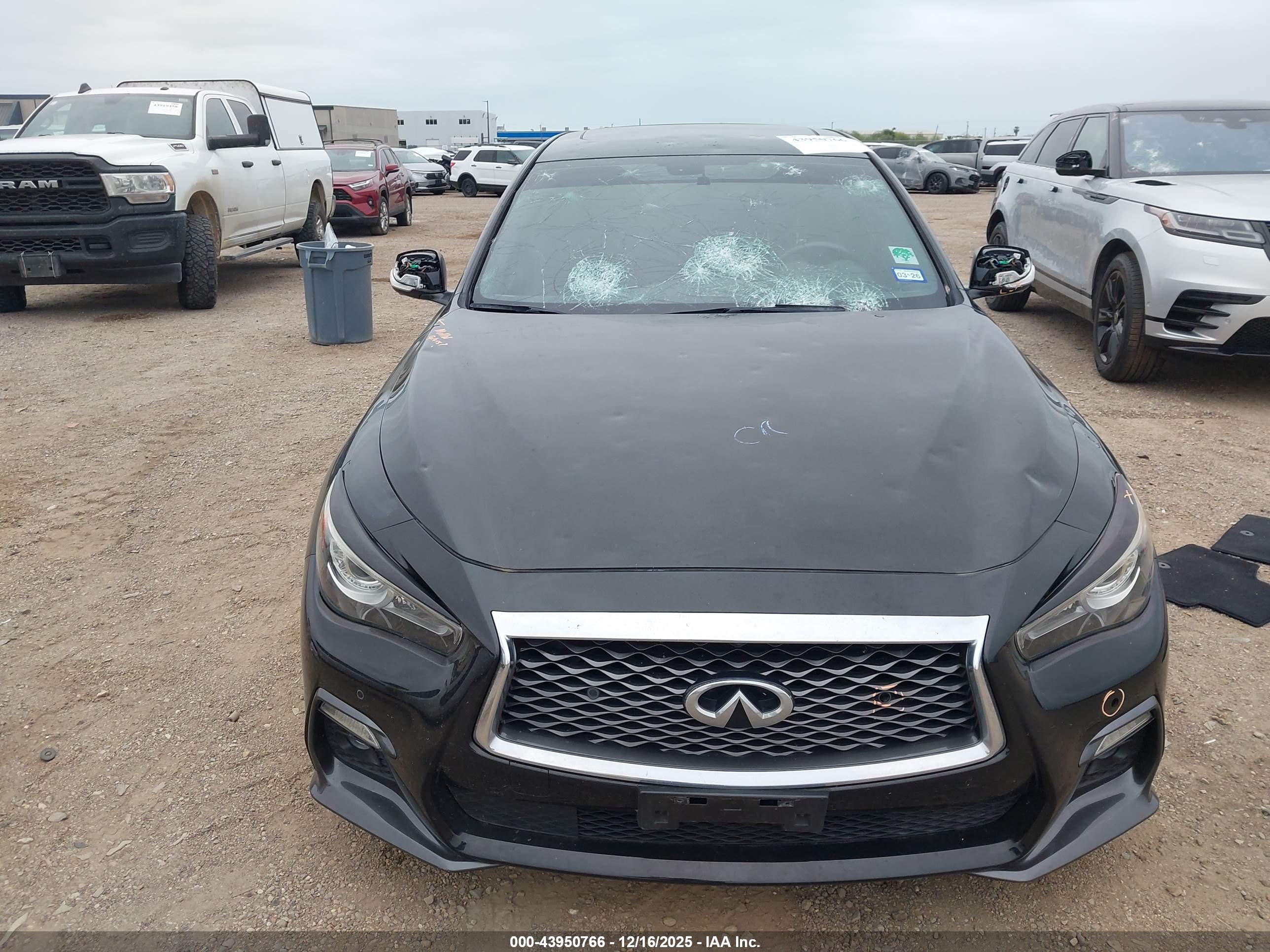 INFINITI Q50 image 6