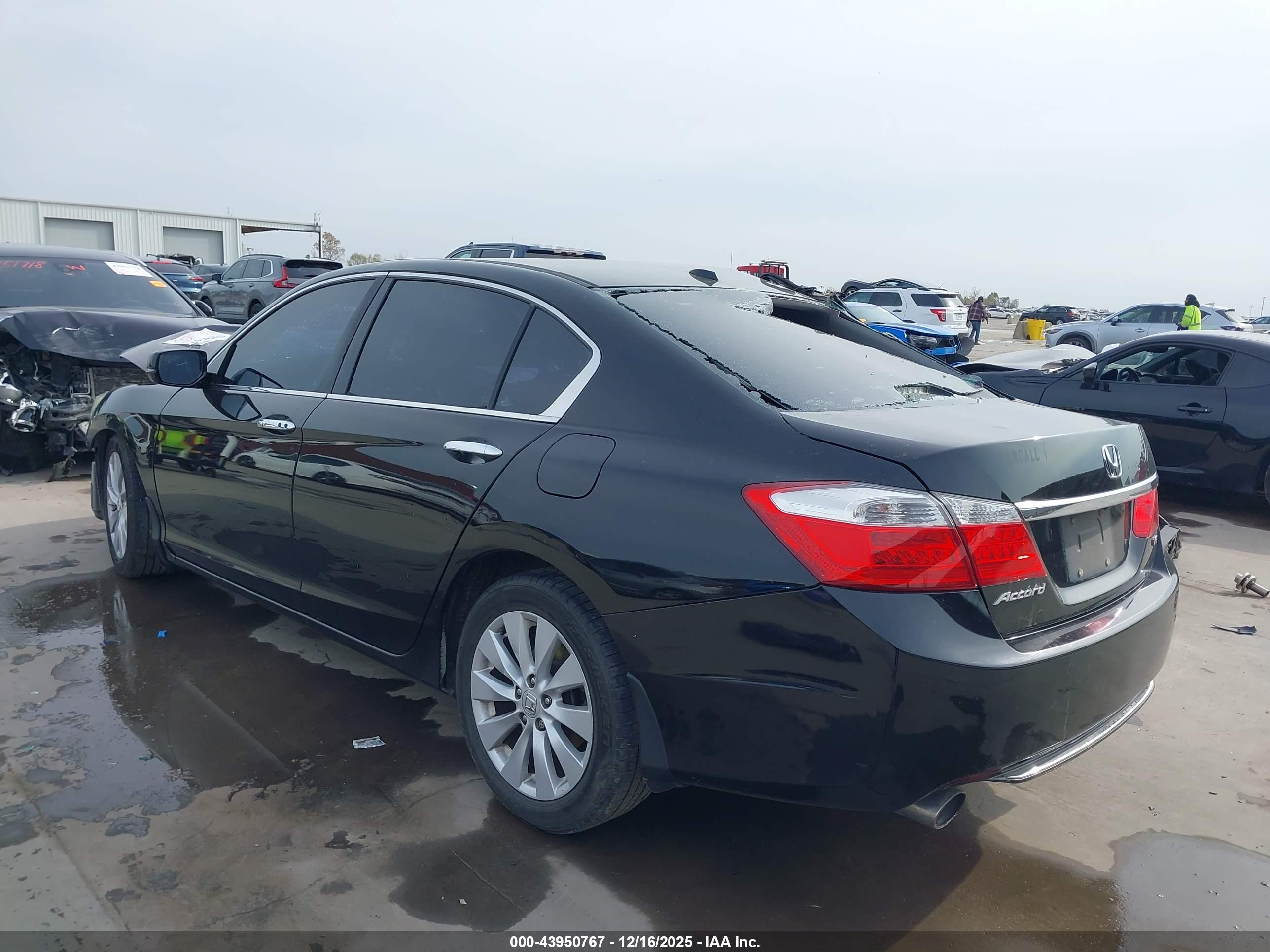 HONDA ACCORD image 3