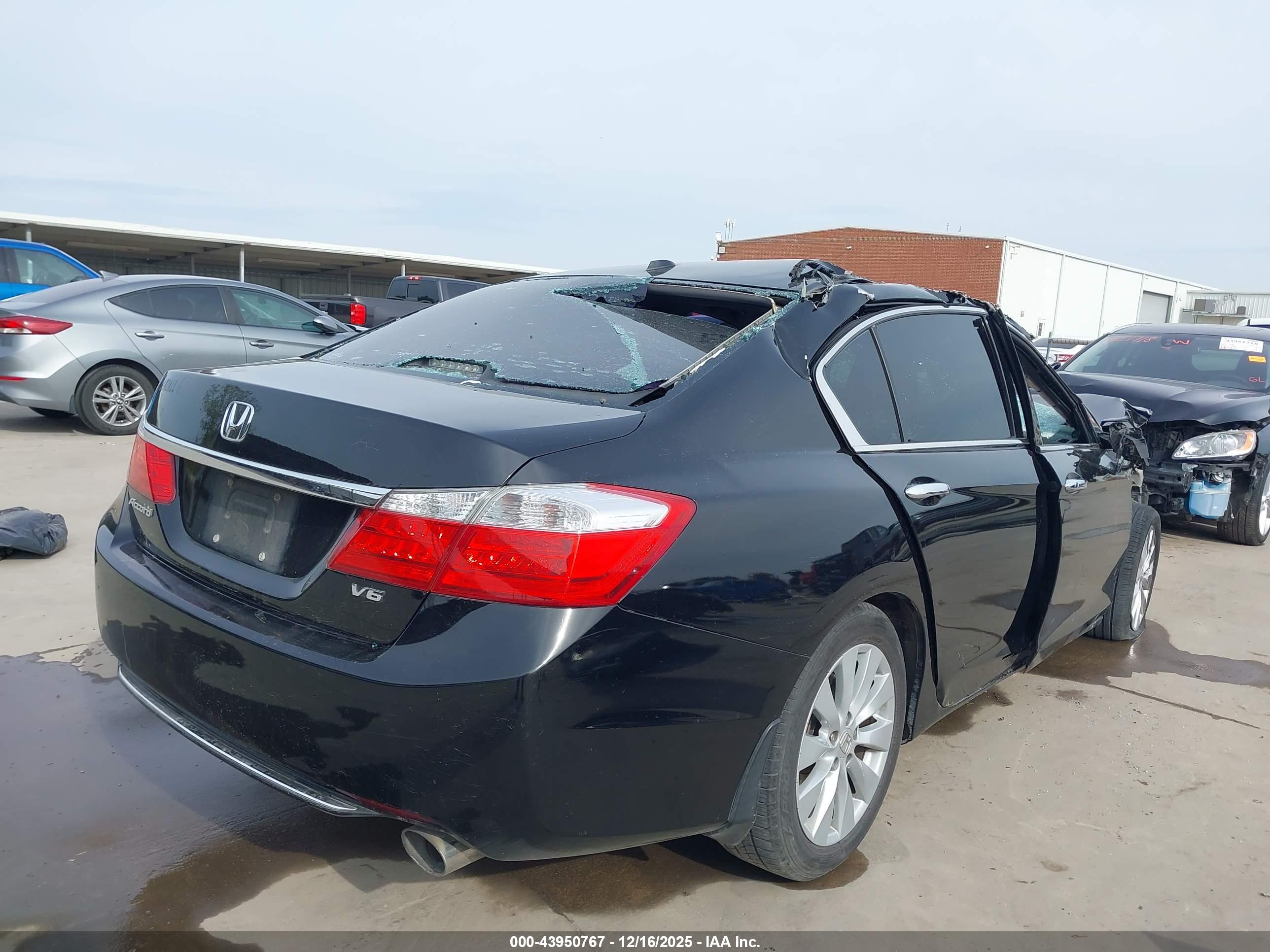 HONDA ACCORD image 4