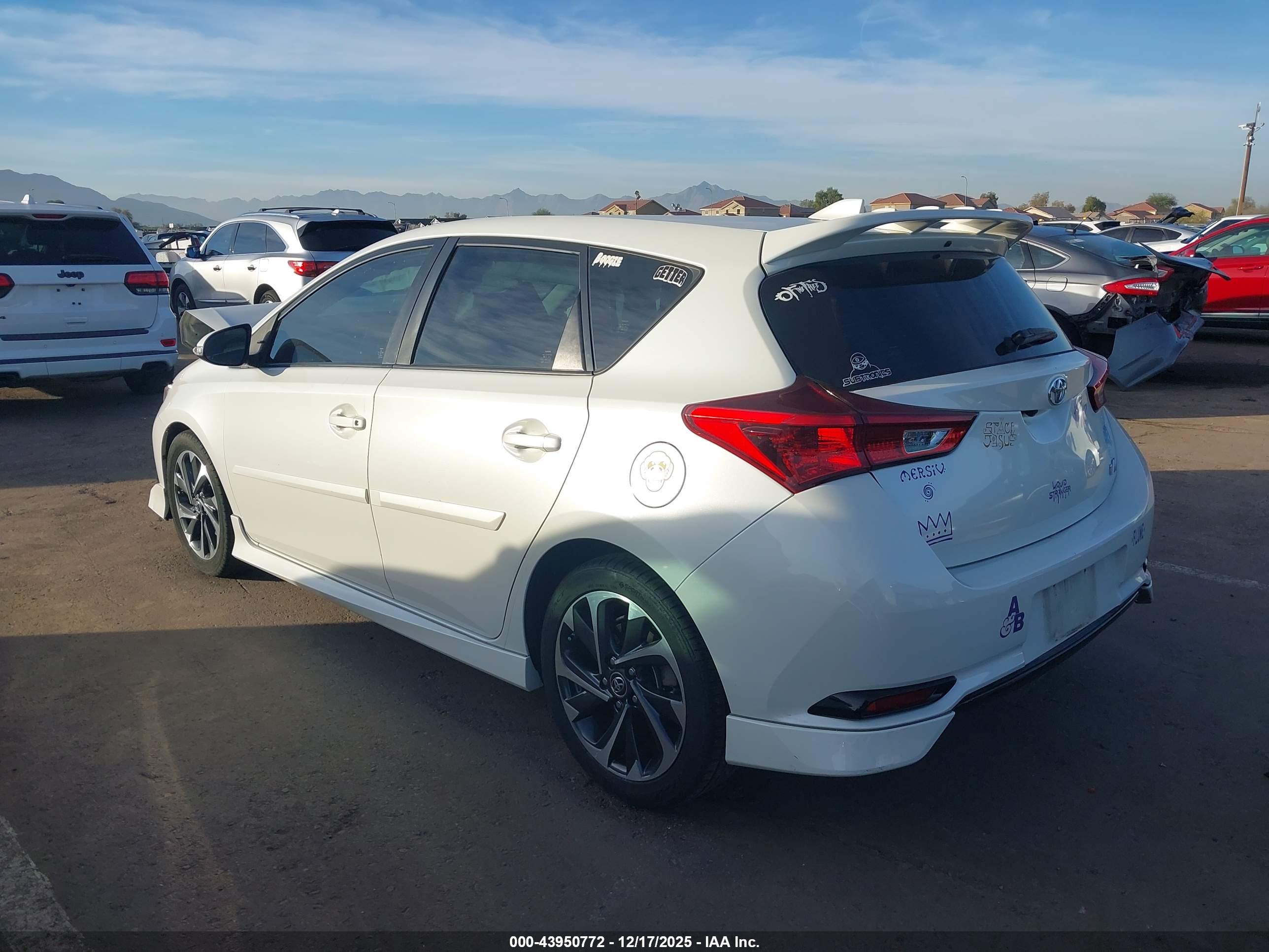 TOYOTA COROLLA image 3