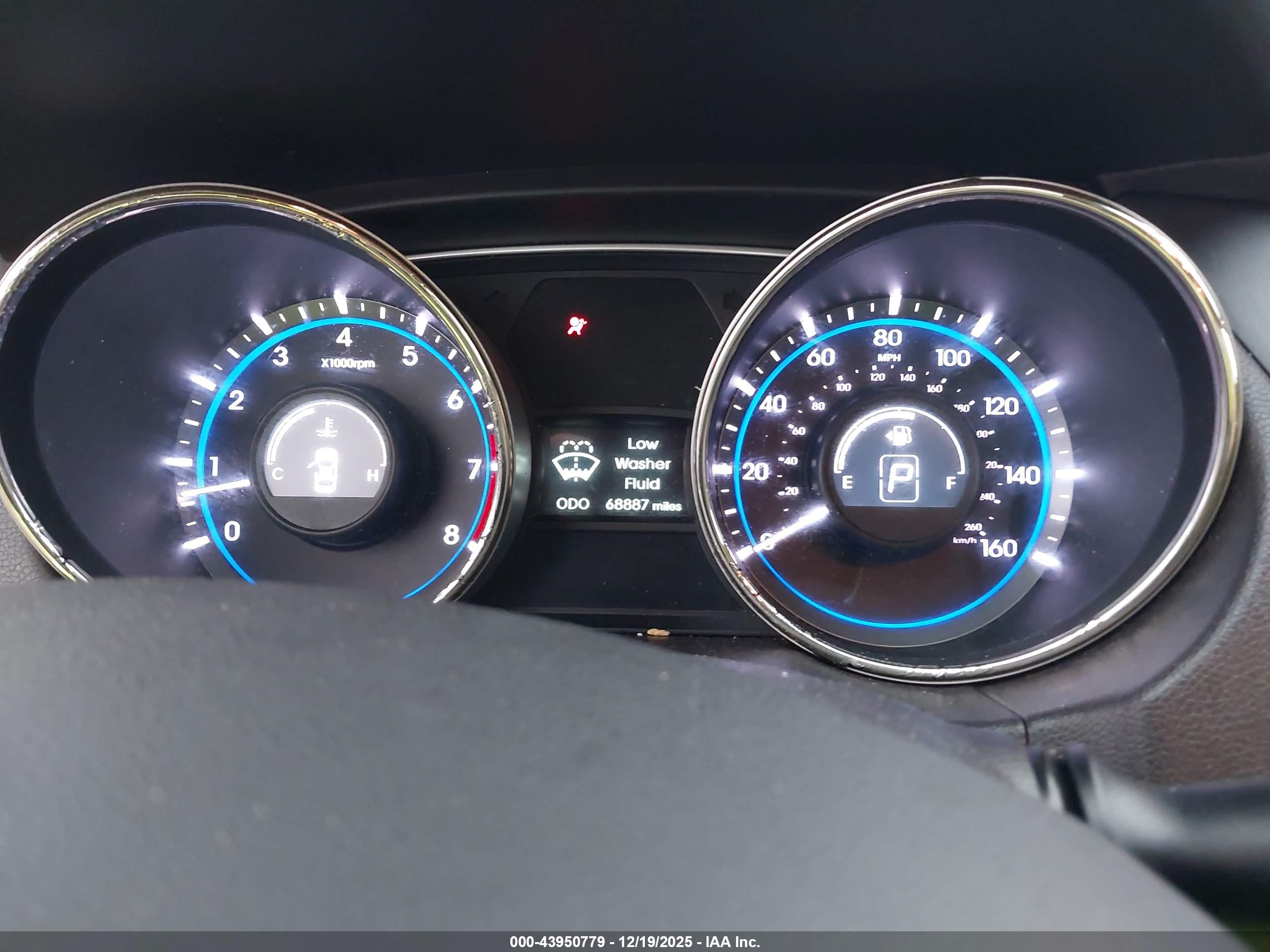 HYUNDAI SONATA image 7