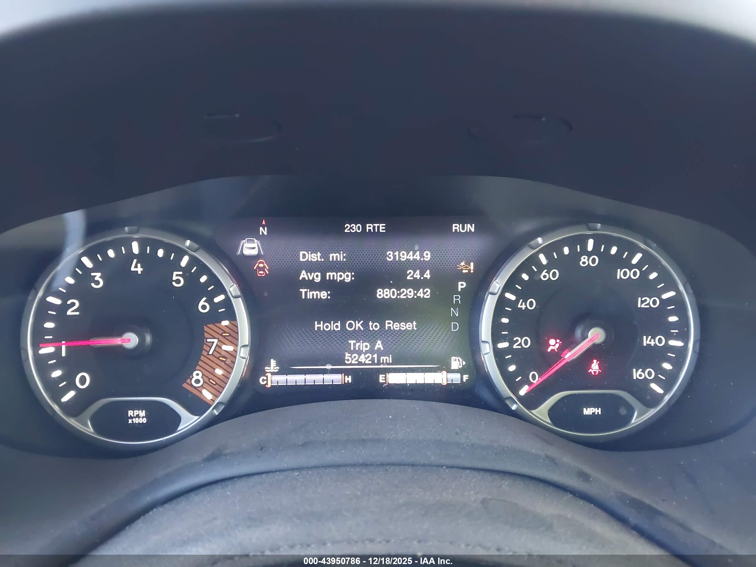 JEEP RENEGADE image 7