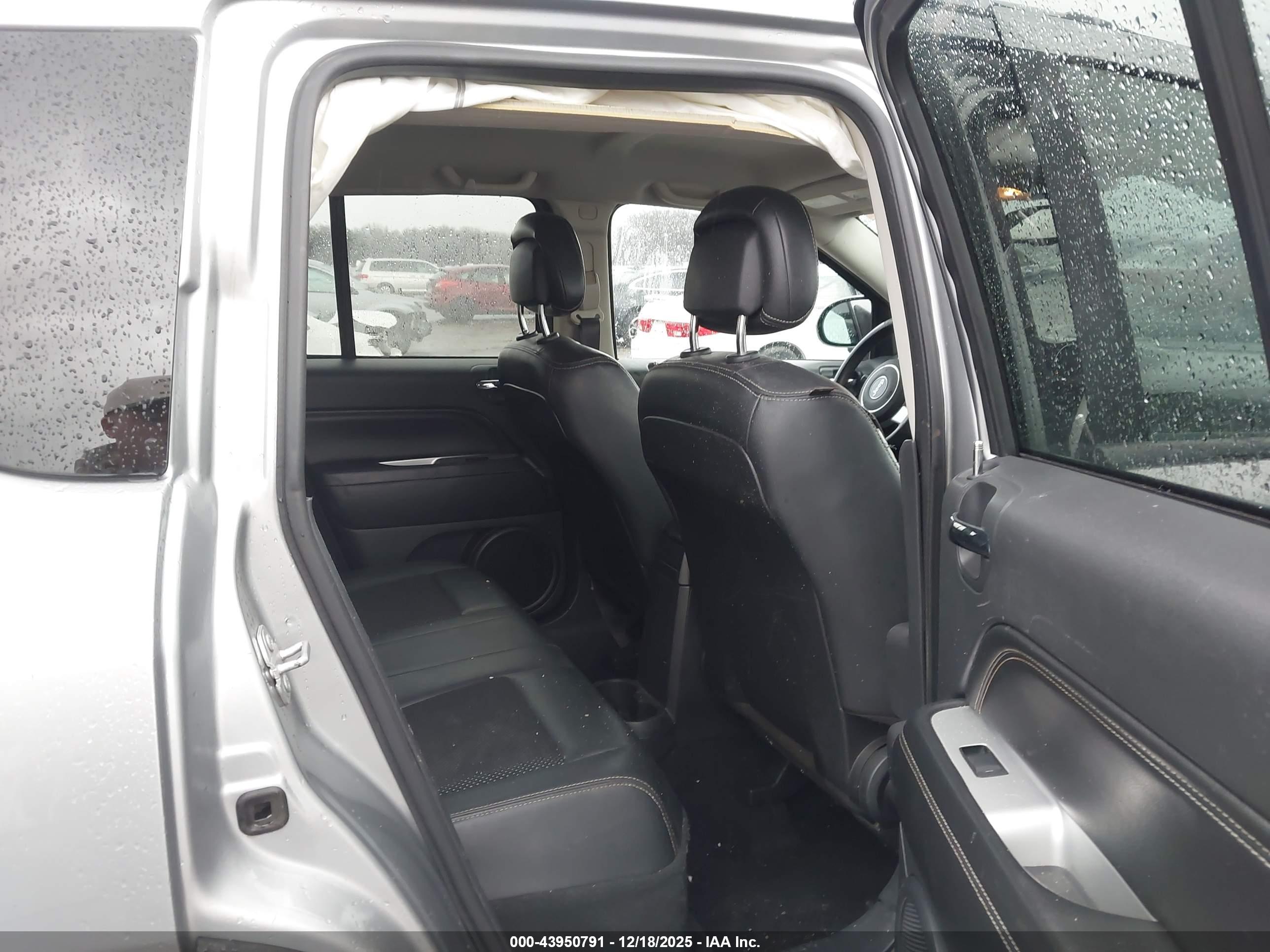 JEEP COMPASS image 8