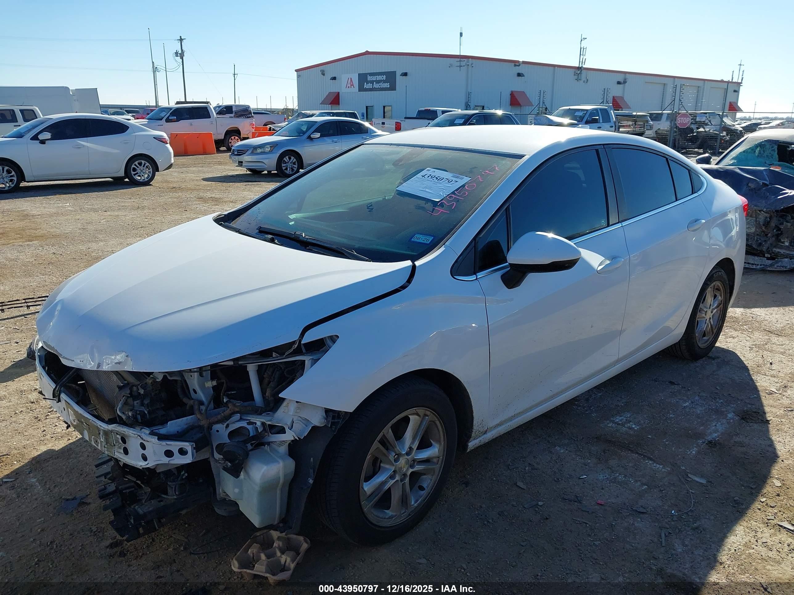 CHEVROLET CRUZE image 2