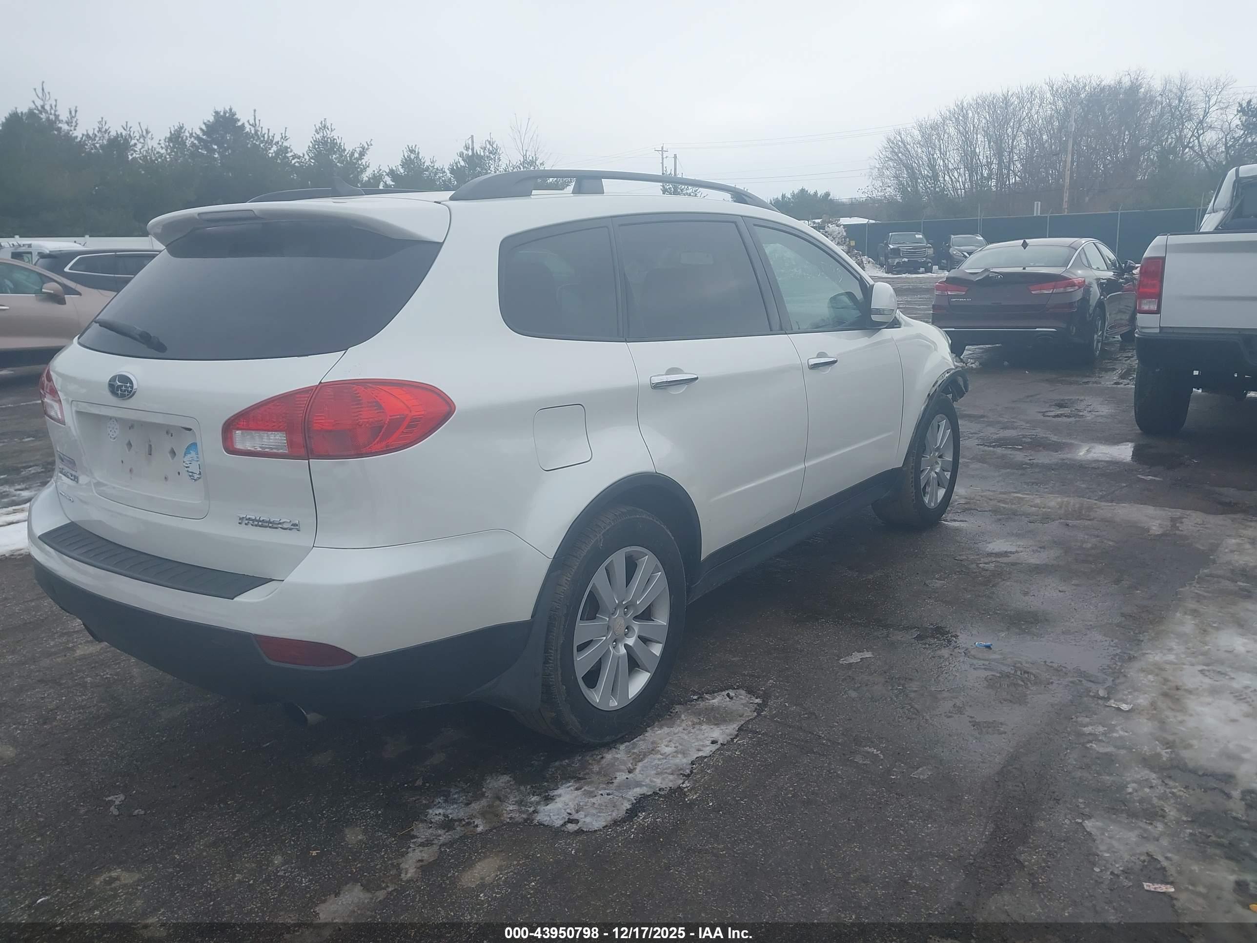 SUBARU TRIBECA image 4