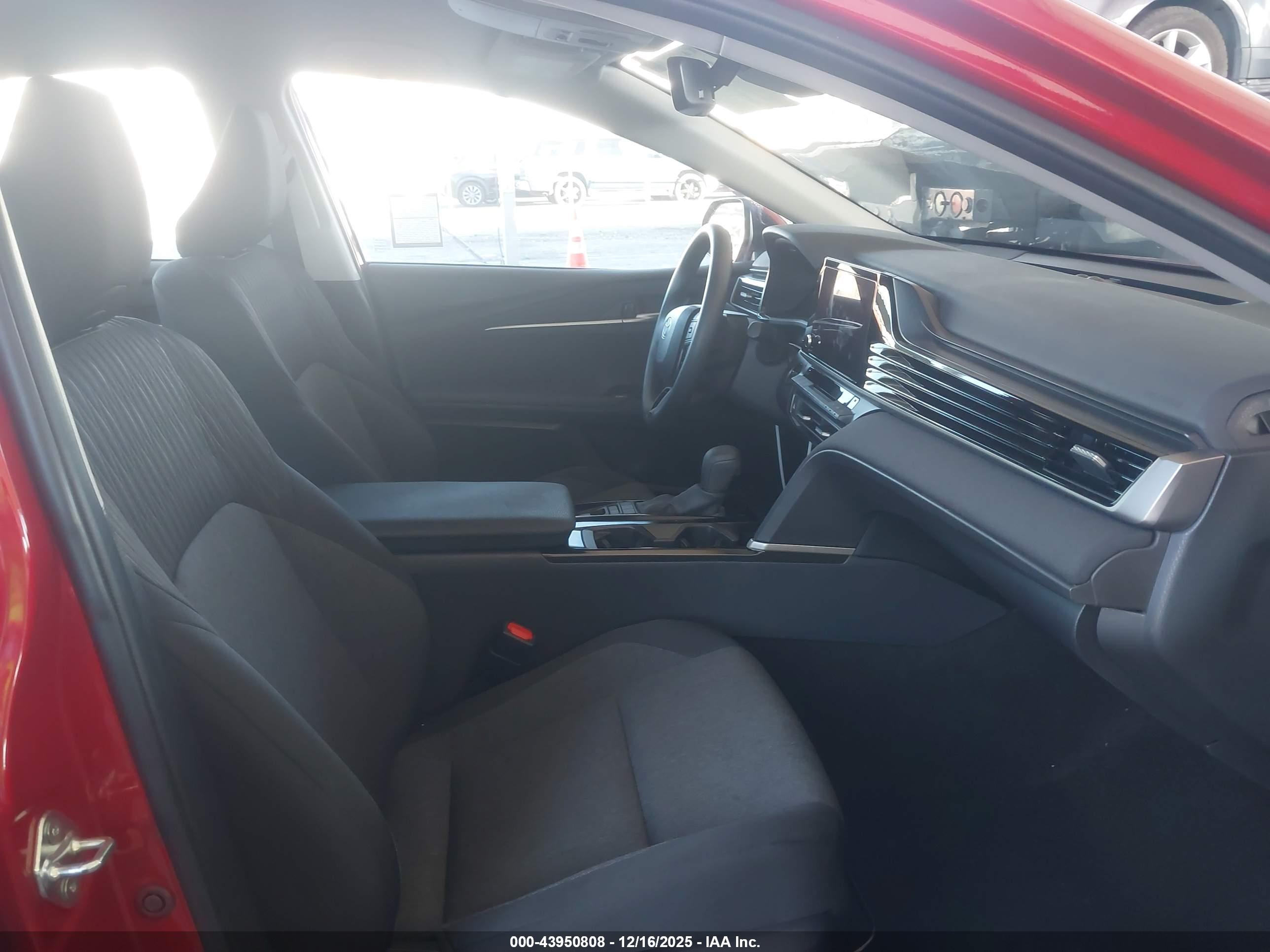 TOYOTA CAMRY image 5
